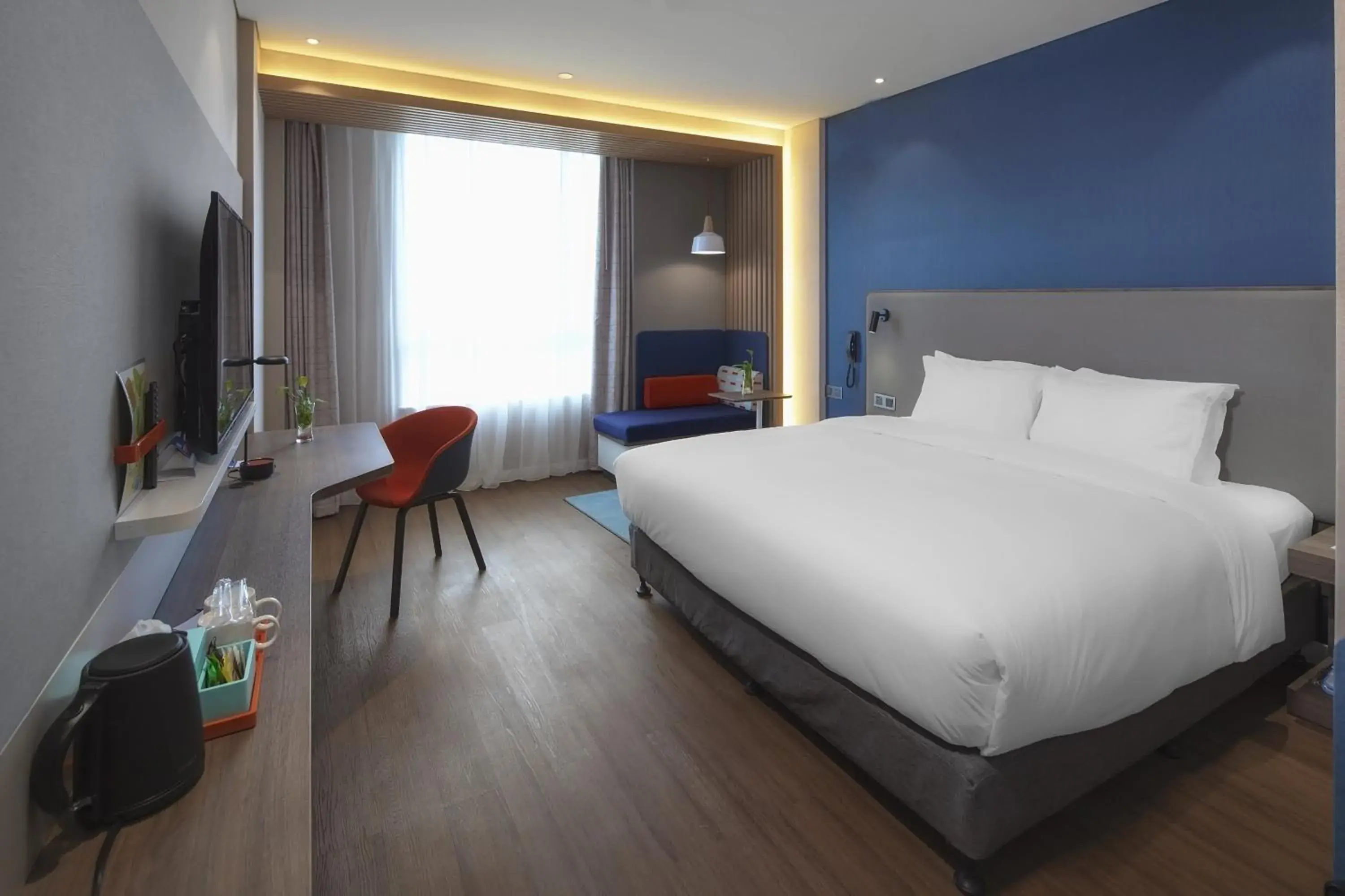 Photo of the whole room in Holiday Inn Express Shanghai Chongming, an IHG Hotel