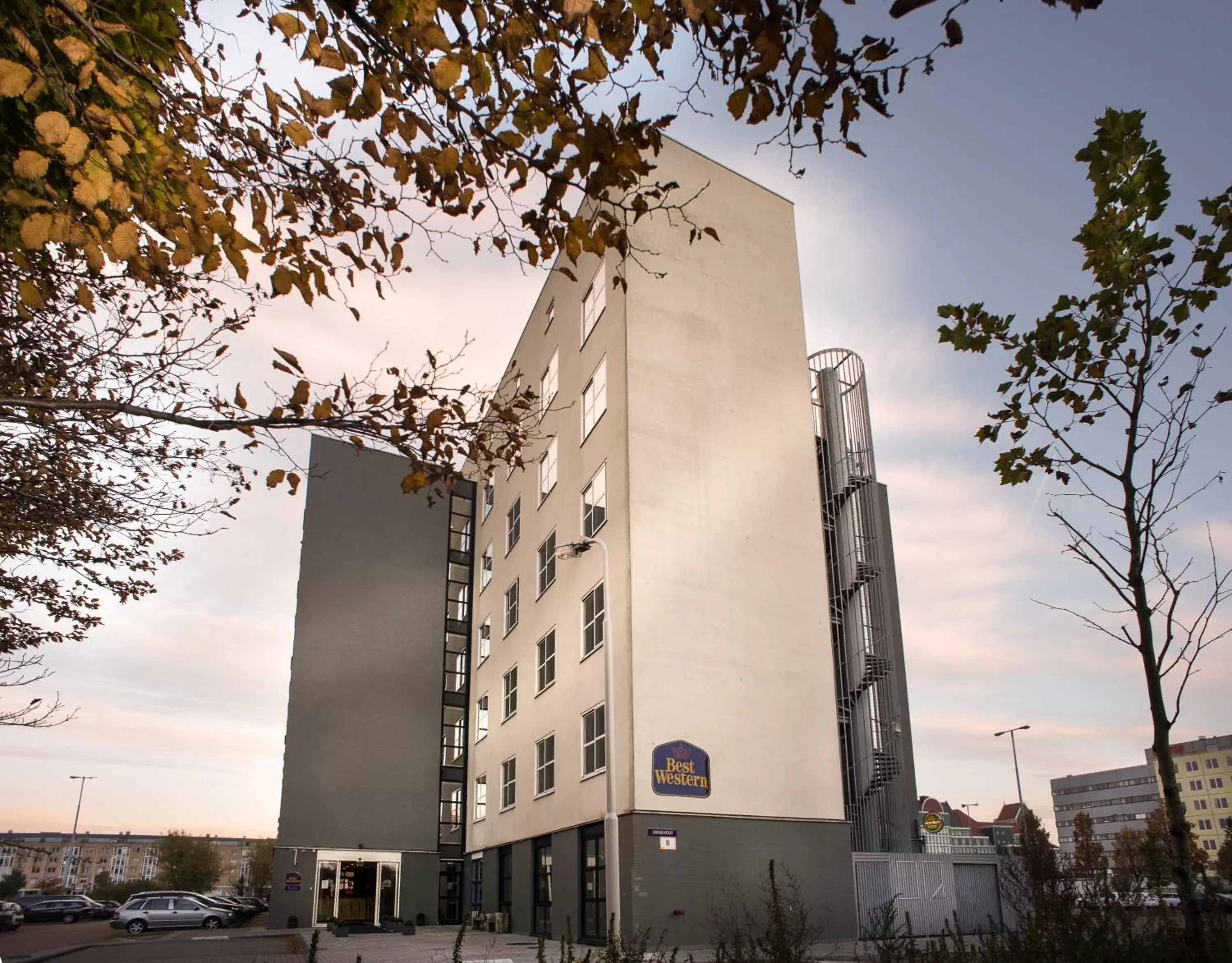 Facade/entrance, Property Building in Best Western Zaan Inn