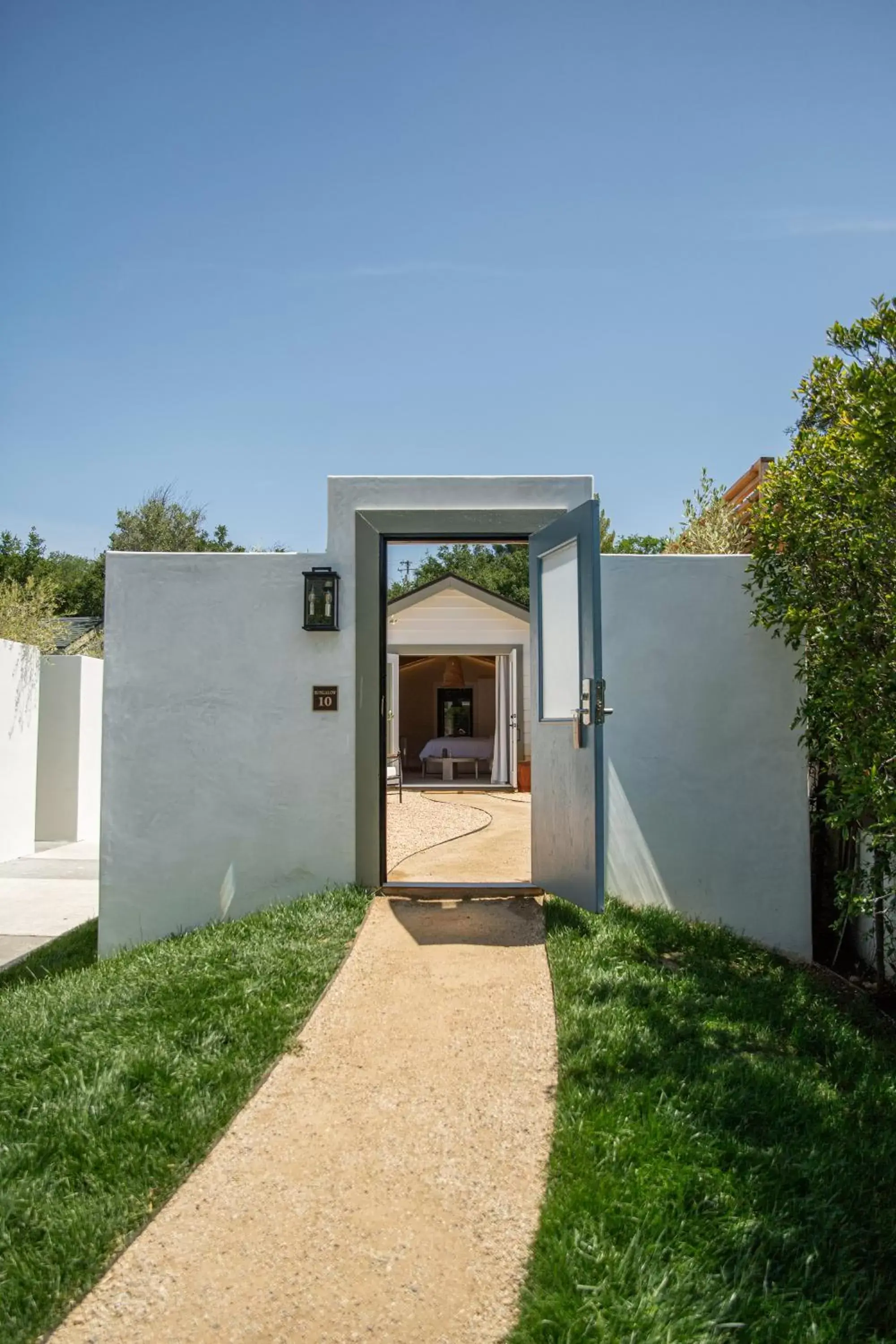 Facade/entrance, Property Building in Calamigos Guest Ranch and Beach Club