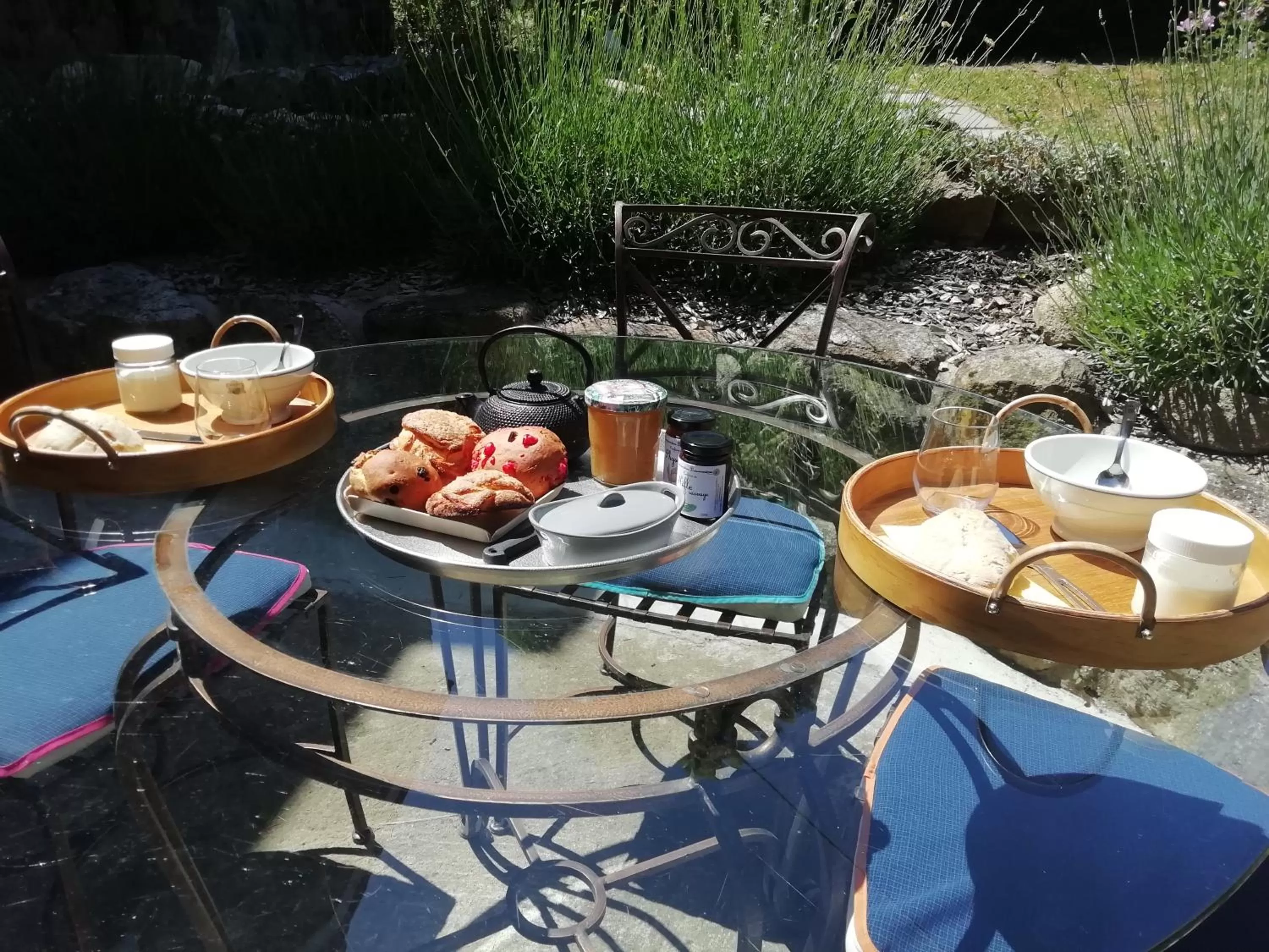 Continental breakfast in Chez Sophie et Gilles