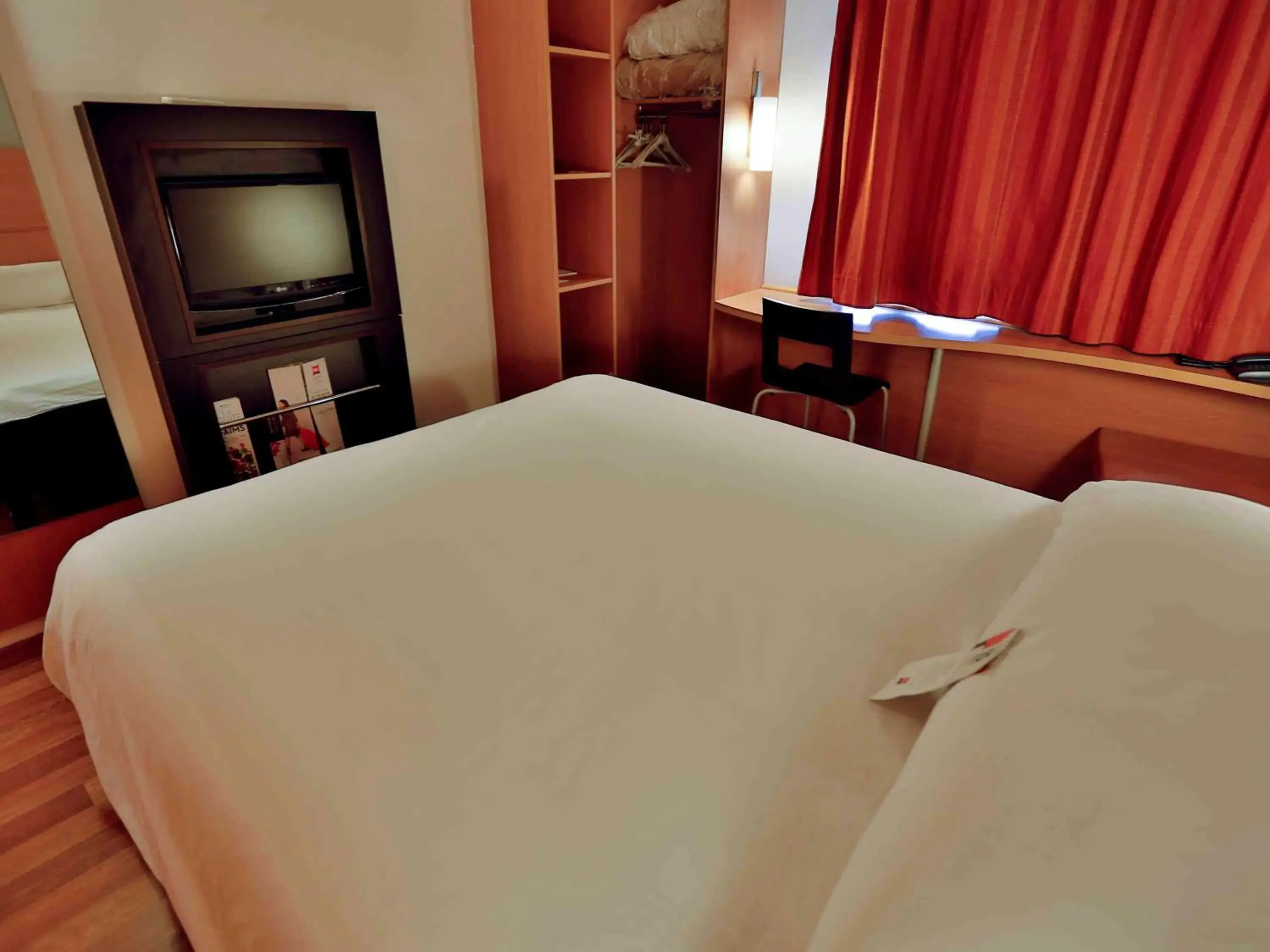 Photo of the whole room, Bed in Ibis Fes