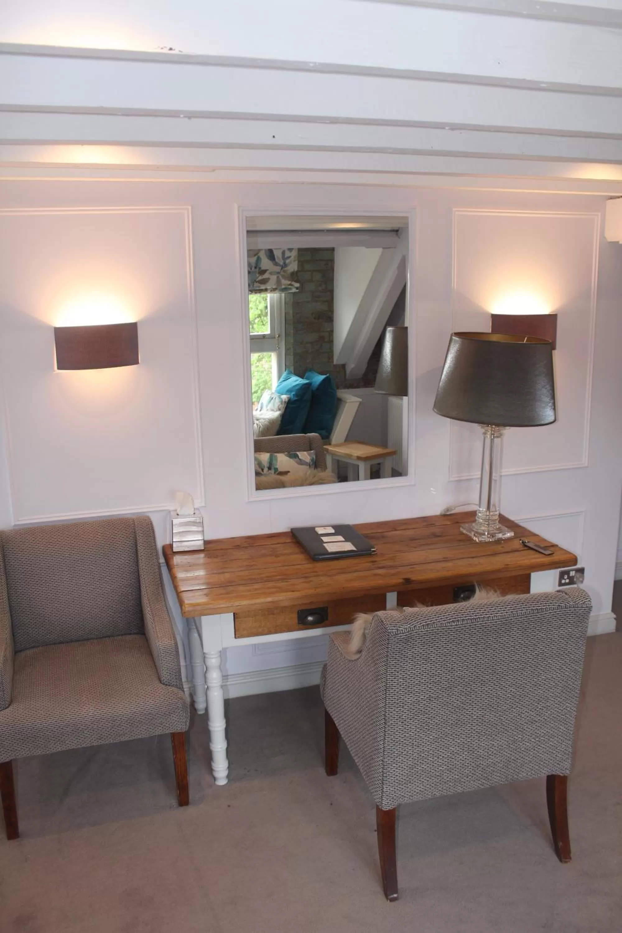 Bedroom, Seating Area in Castle Hotel & Apartments