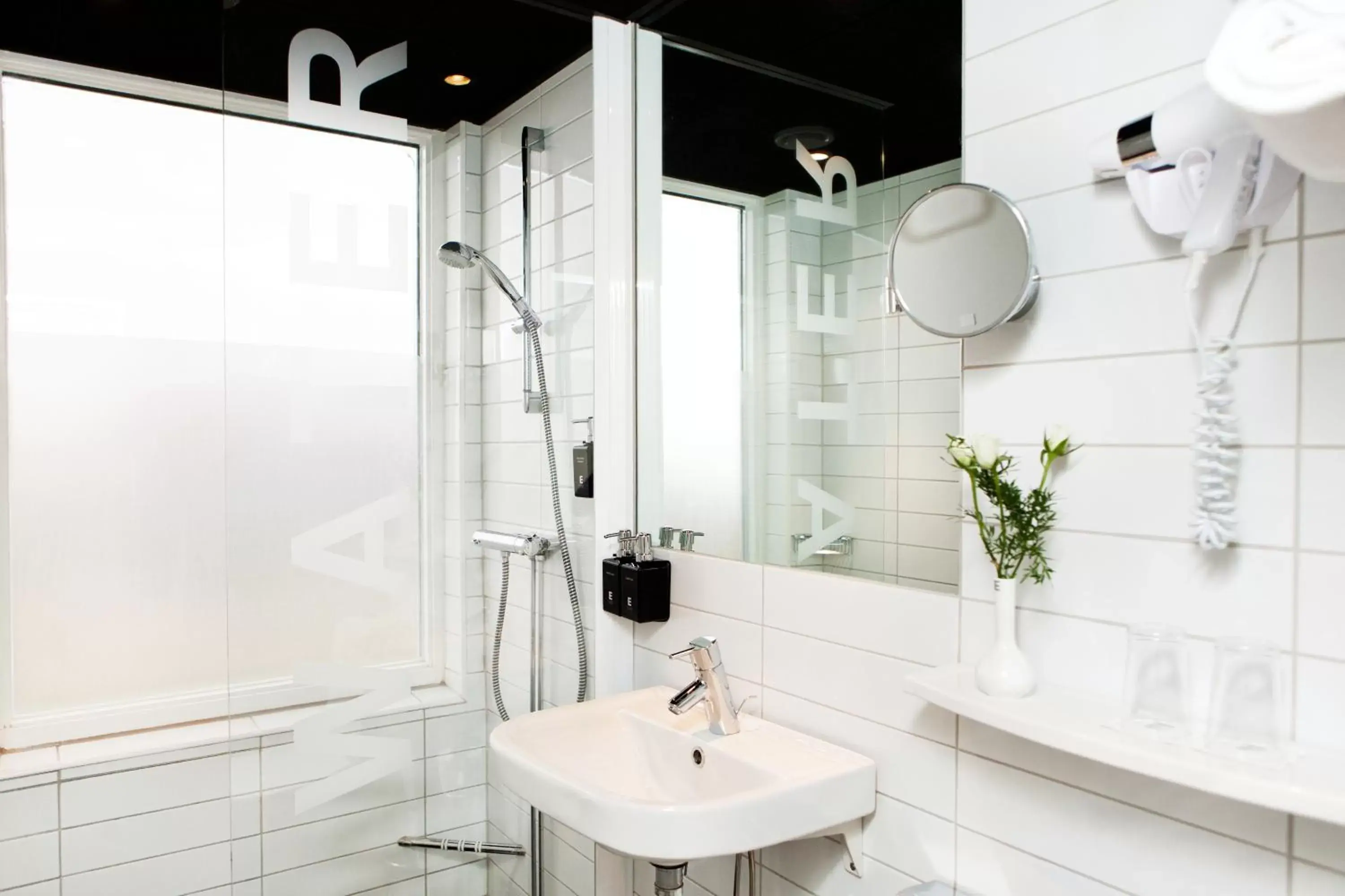 Bathroom in Elite Palace Hotel