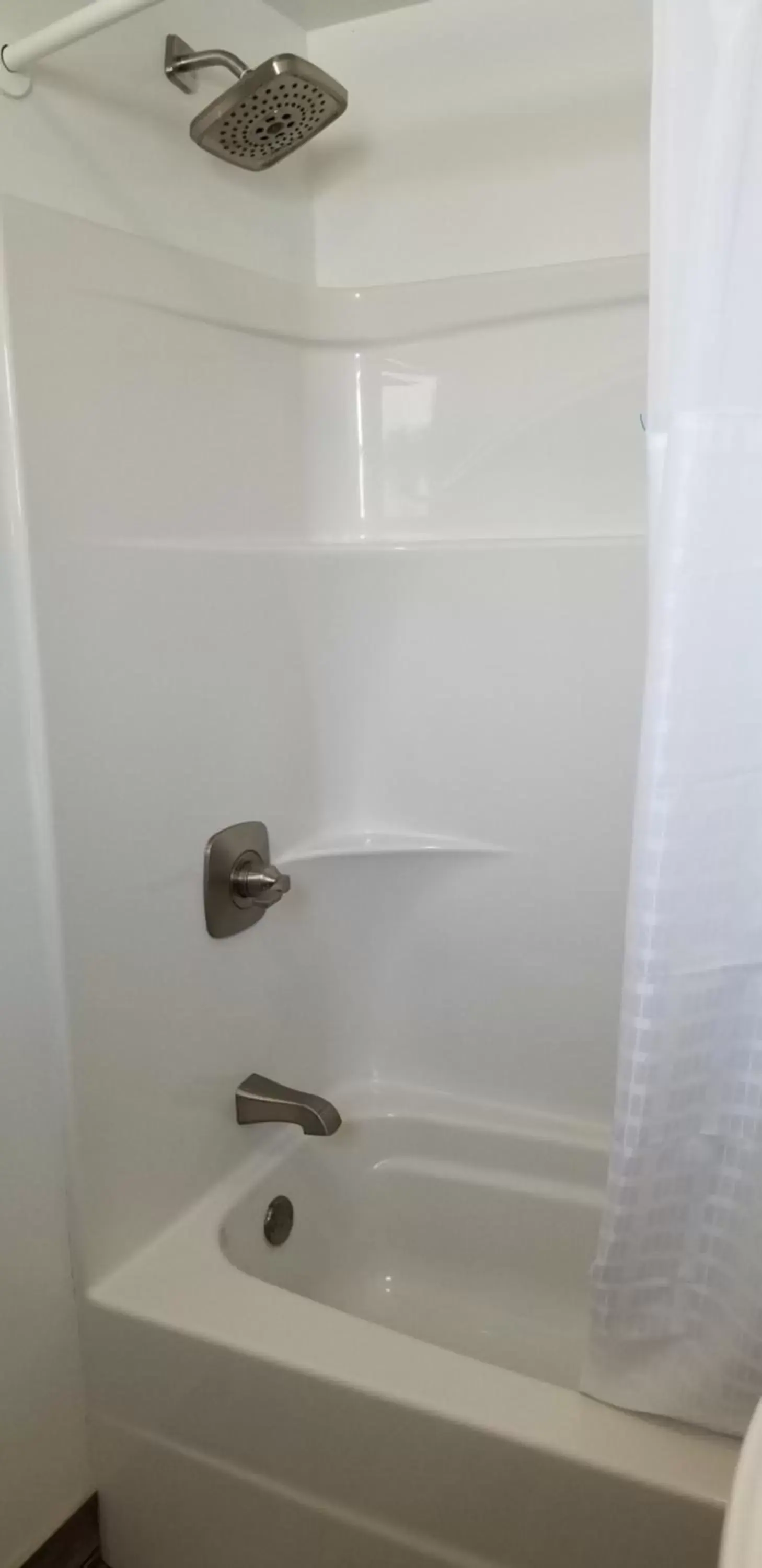 Bathroom in Lake Erie Lodge