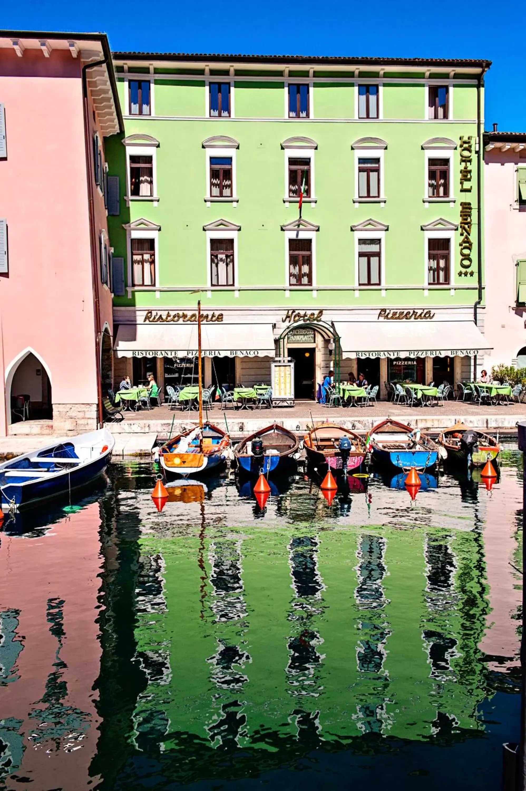 Facade/entrance, Property Building in Hotel Benaco