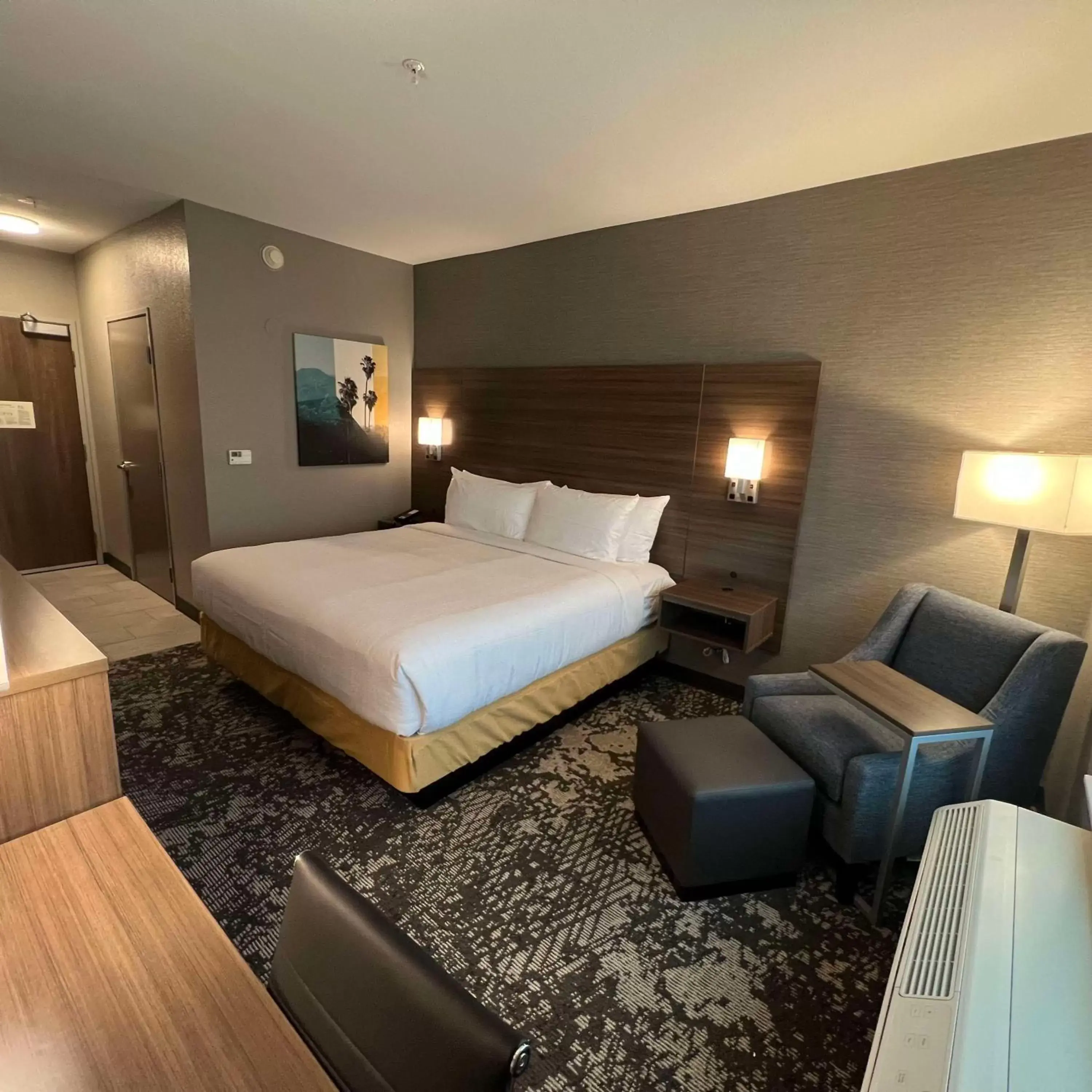 Bedroom, Bed in Best Western San Bernardino Hotel