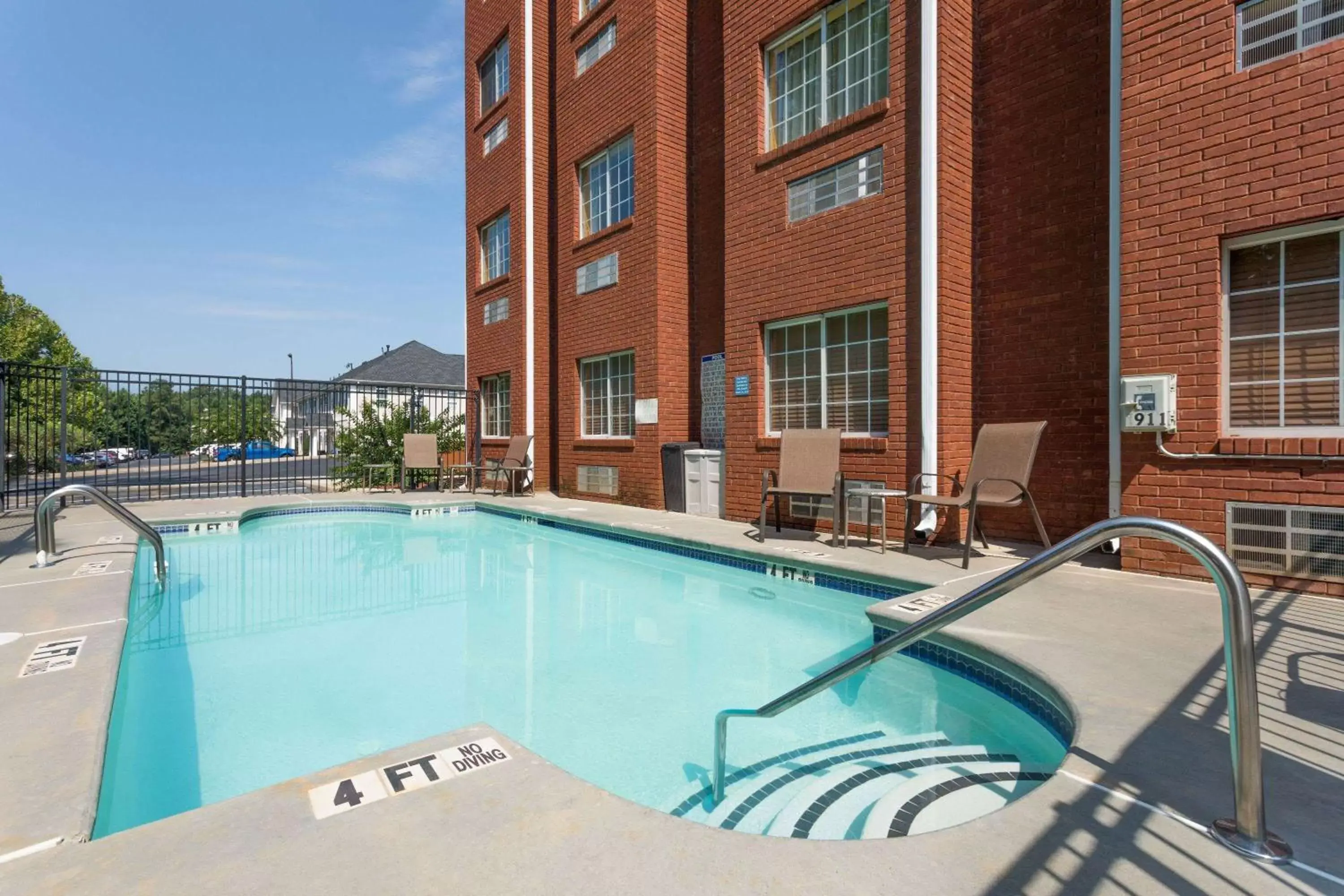 Pool view, Swimming Pool in Microtel Inn & Suites by Wyndham Stockbridge/Atlanta I-75