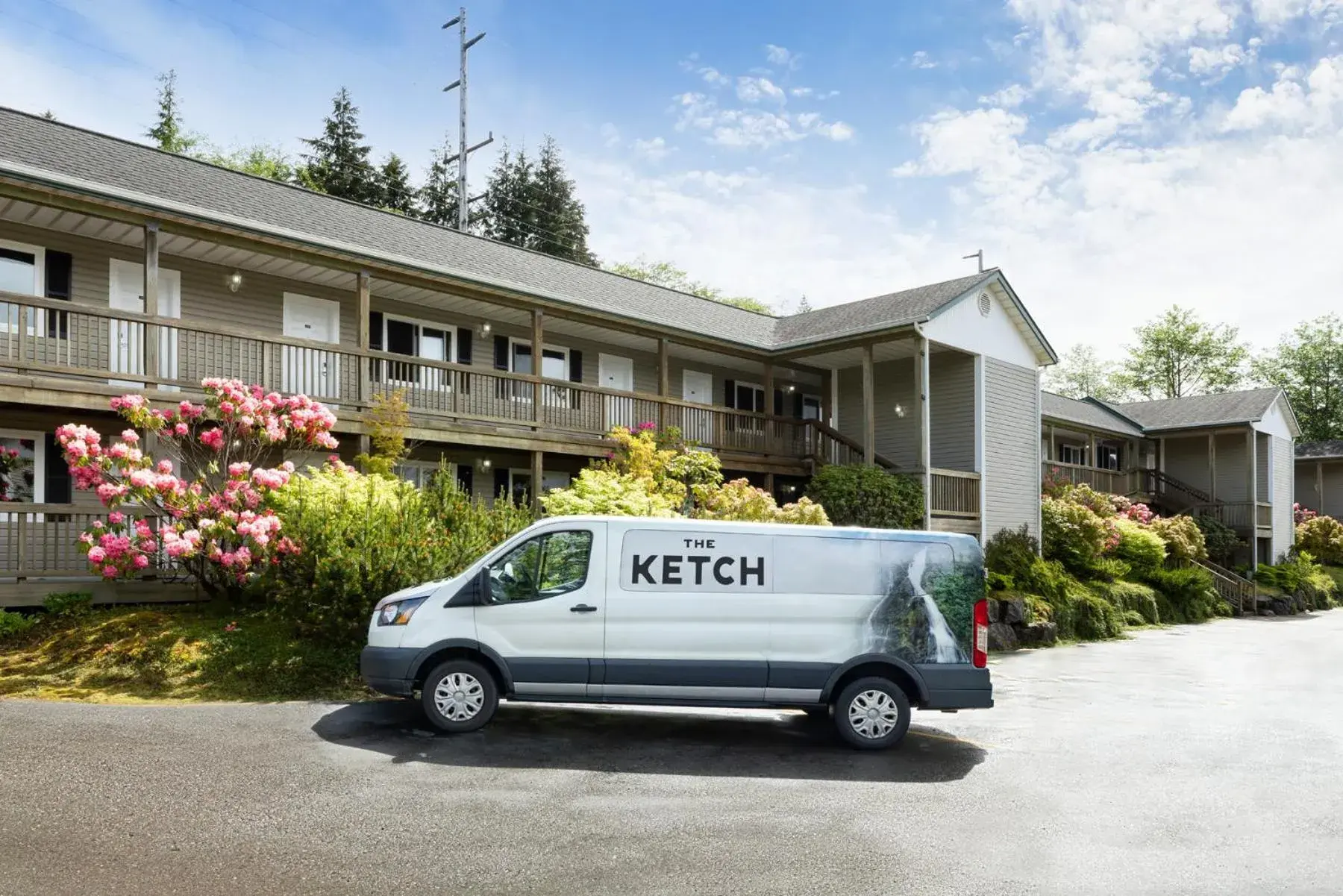 Street view, Property Building in The Ketch Inn