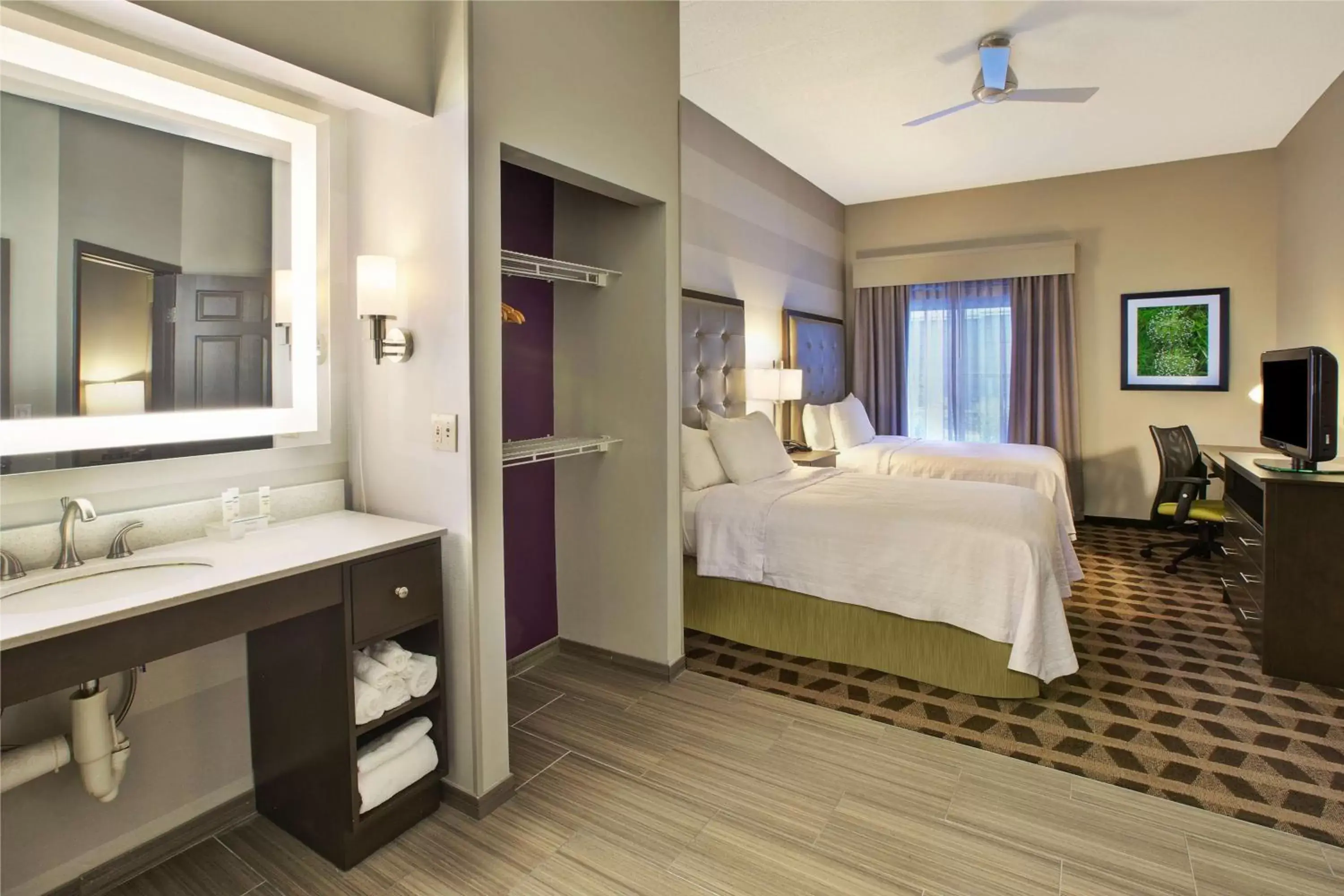 Bedroom, Bathroom in Homewood Suites by Hilton Dayton South