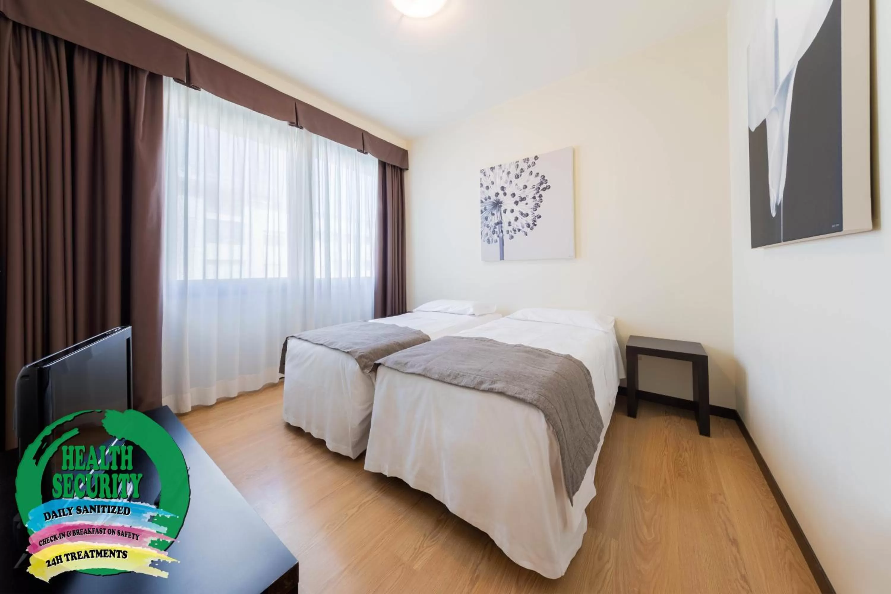 Bedroom, Bed in Hotel Delfino Venezia Mestre