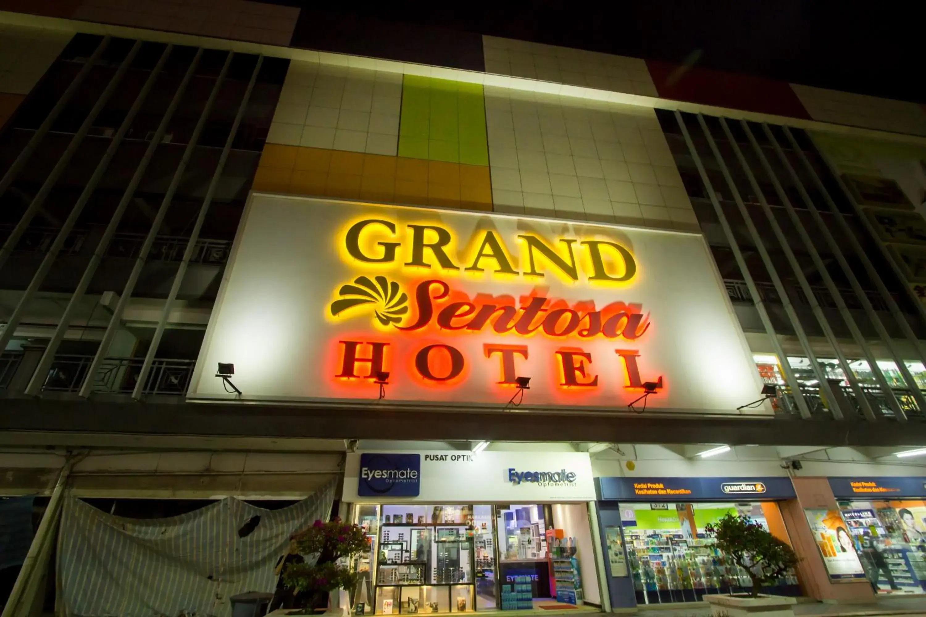 Facade/entrance, Property Building in Grand Sentosa Hotel