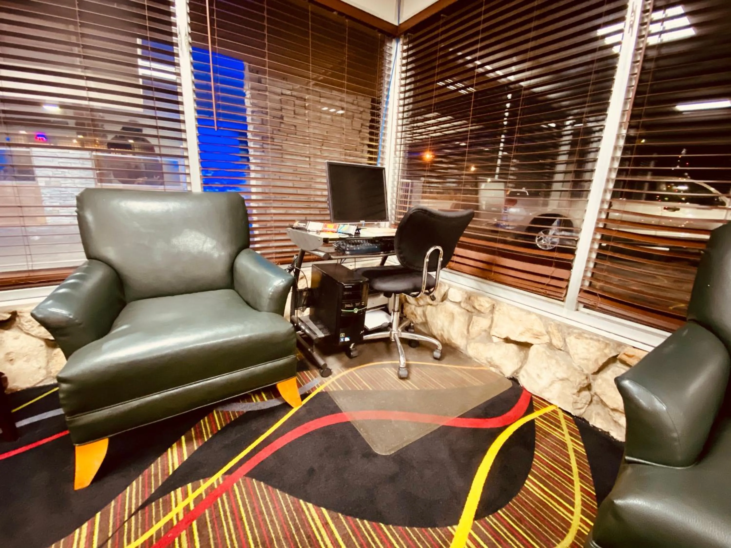 Lobby or reception, Seating Area in Super 8 by Wyndham Lawrence KU