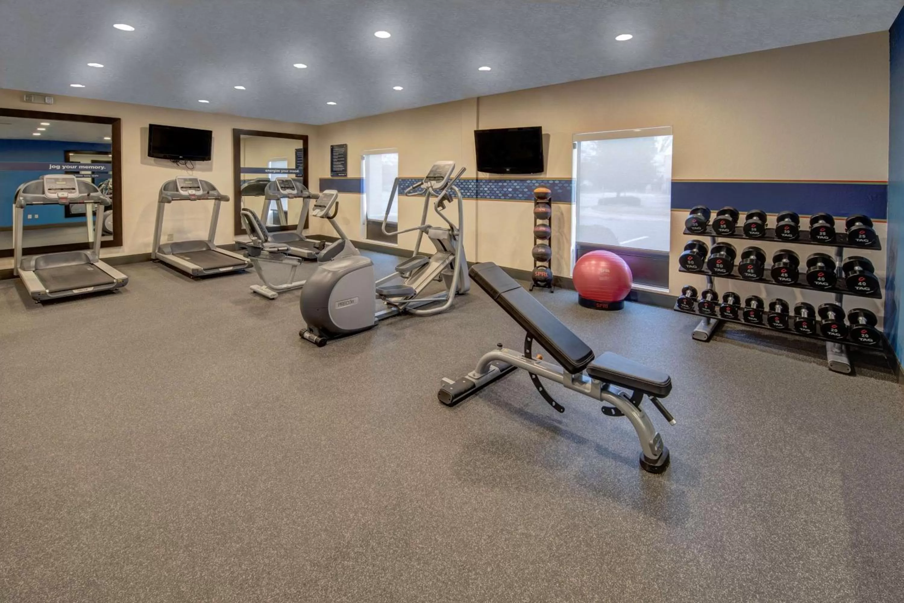 Fitness centre/facilities in Hampton Inn Arkadelphia