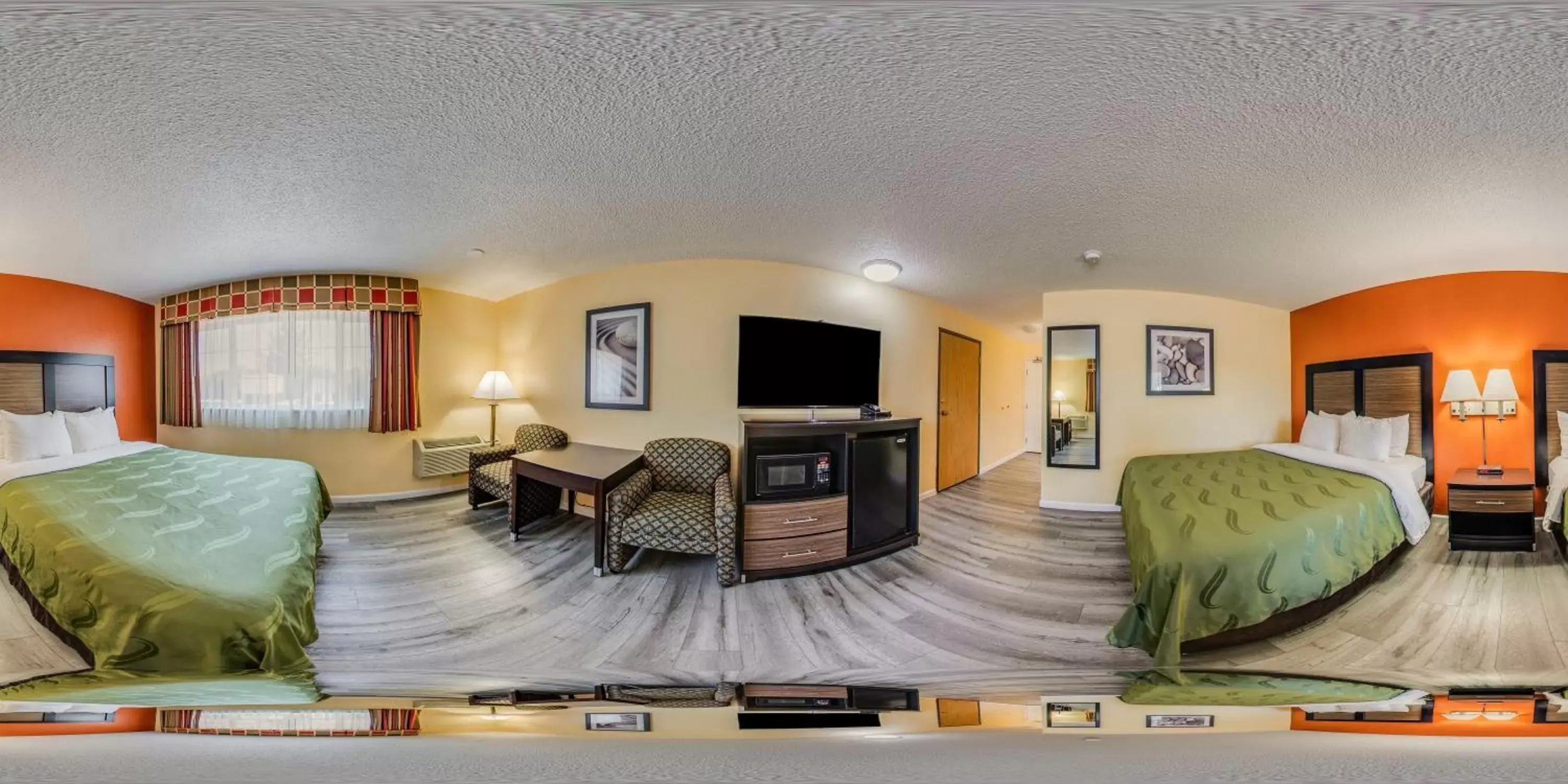 Seating Area in Quality Inn & Suites Medford Airport