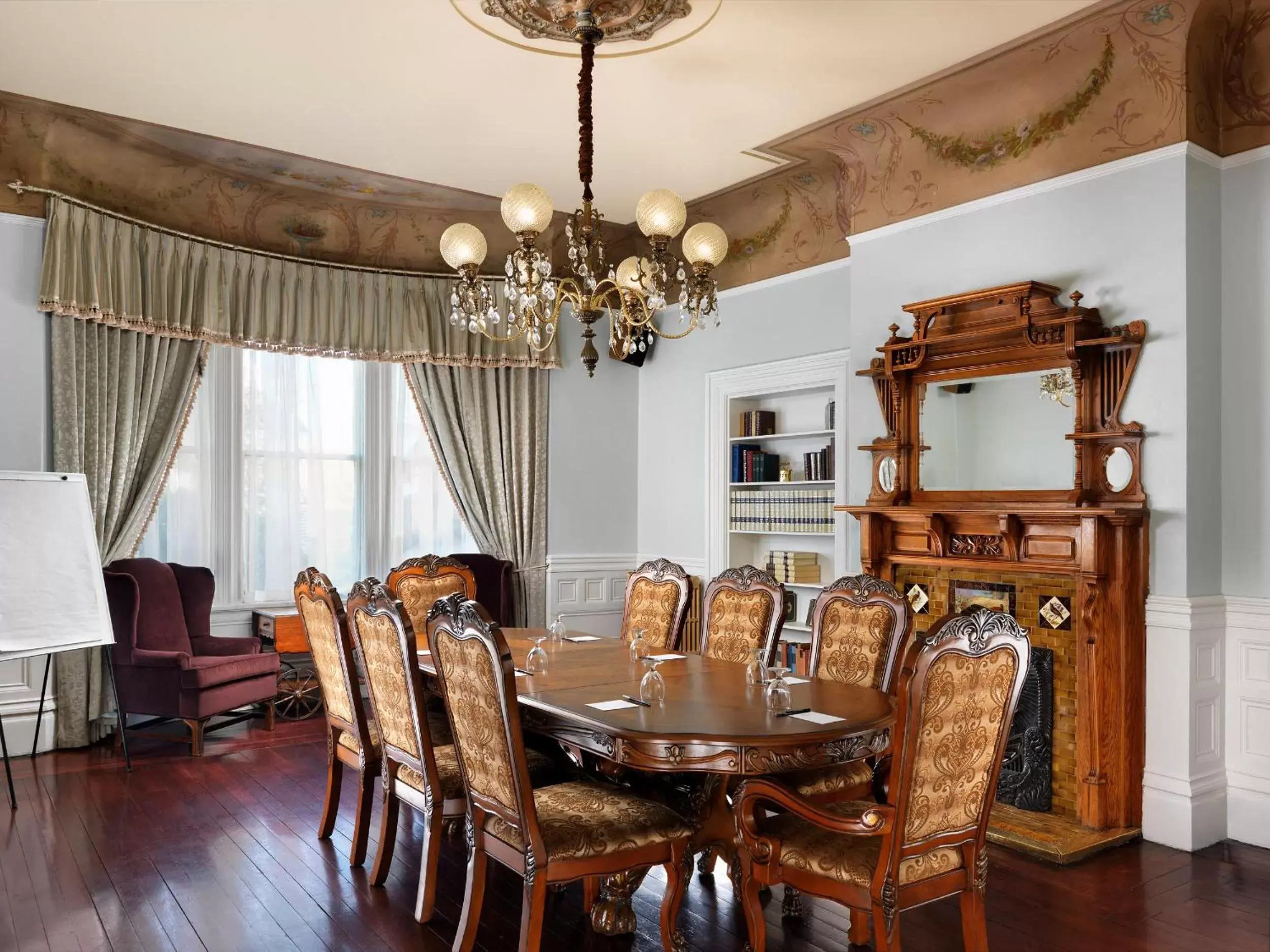 Meeting/conference room, Dining Area in Pendray Inn and Tea House