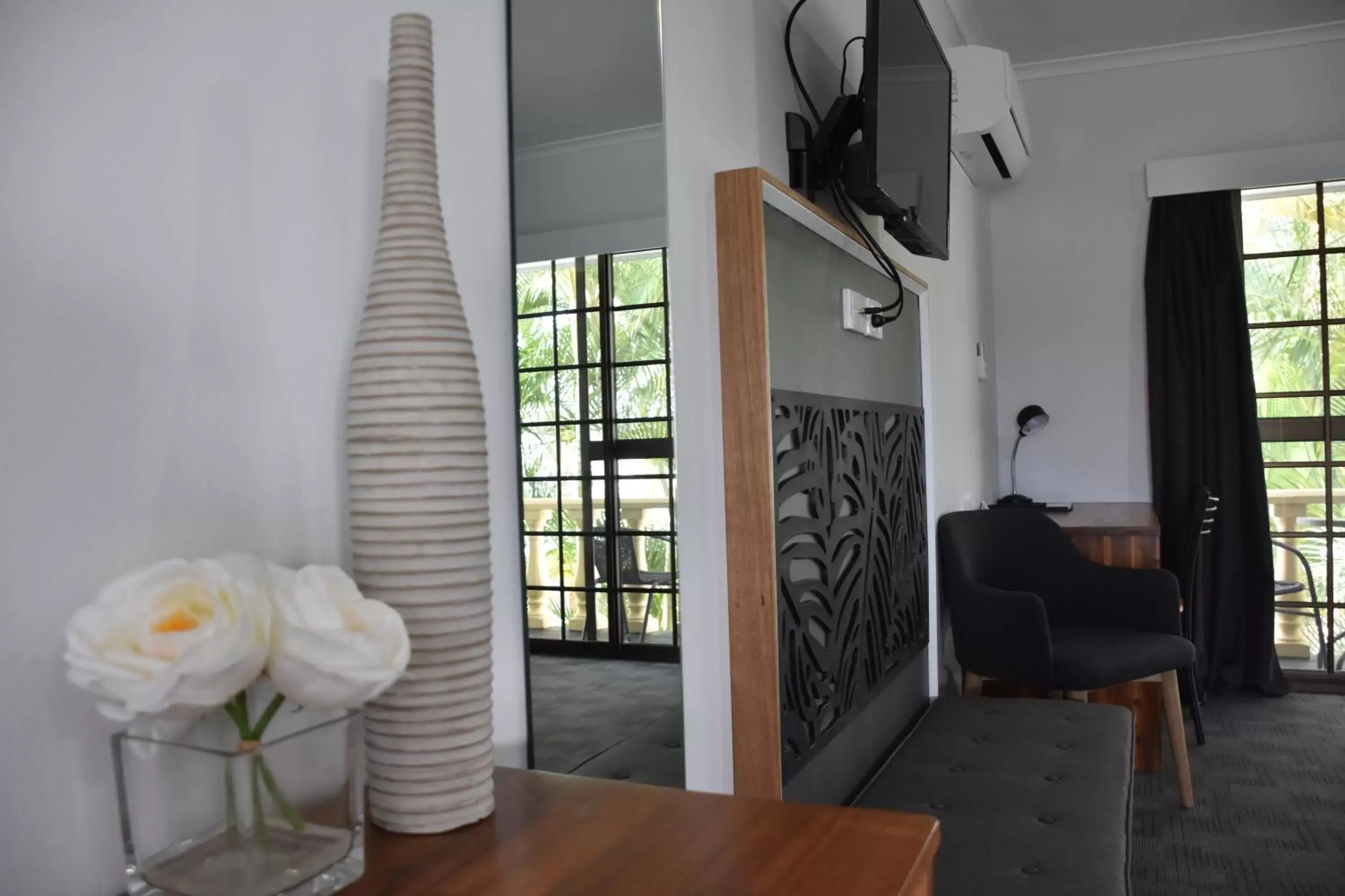 Decorative detail, Seating Area in Ballina Homestead Motel