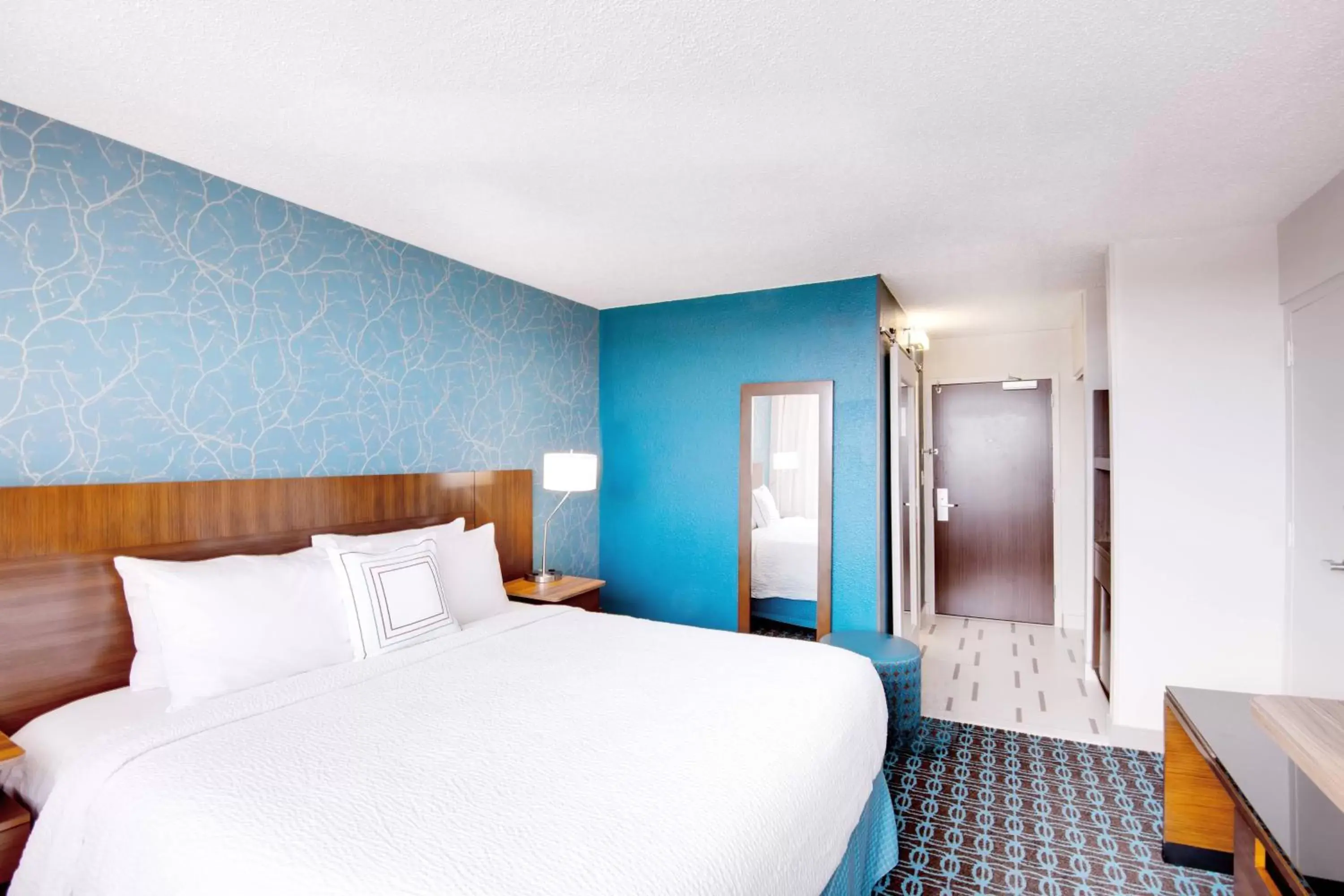 Photo of the whole room, Bed in Fairfield Inn & Suites by Marriott Charlotte Uptown