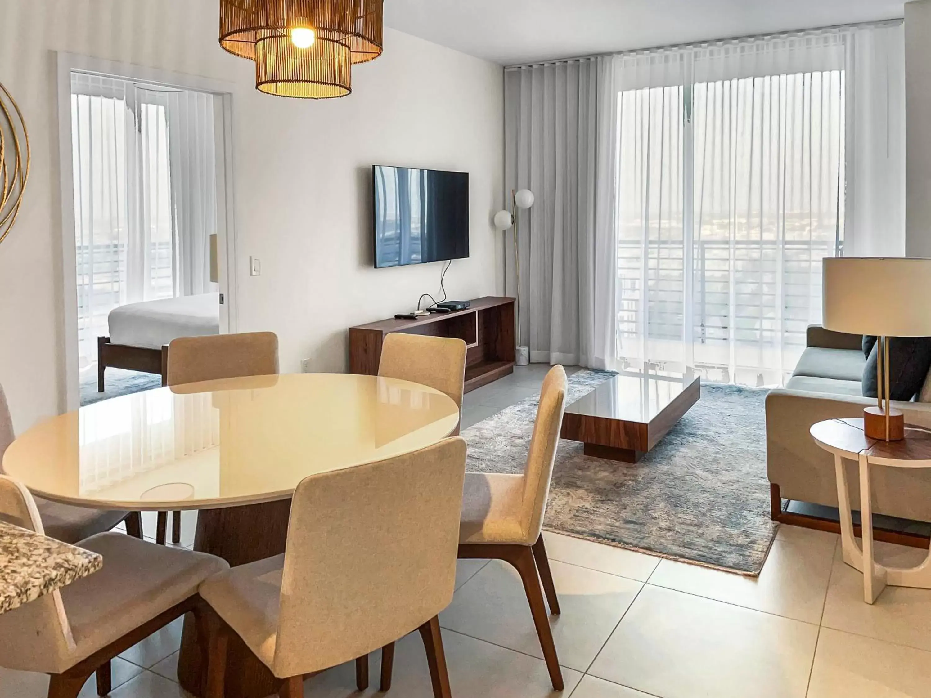 Dining Area in Provident Grand Luxury Short-Term Residences