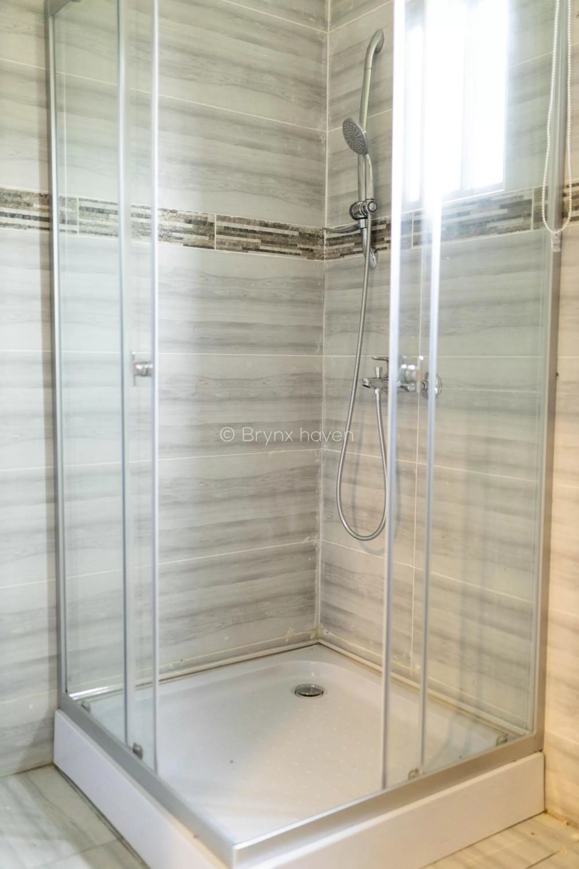 Bathroom in Brynx Haven - Cape Coast