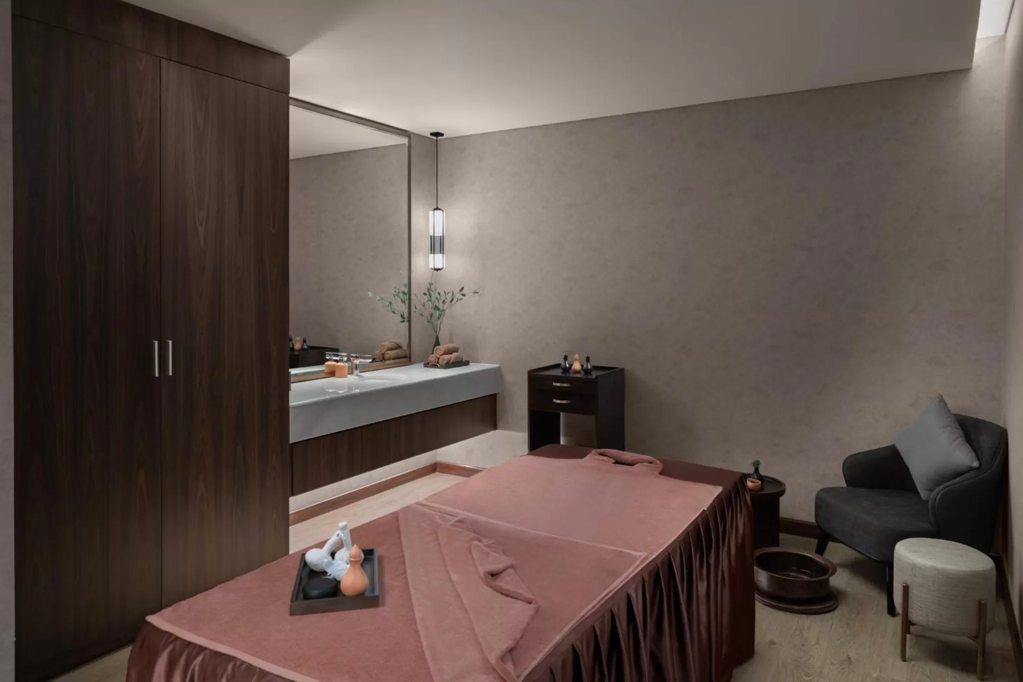 Spa and wellness centre/facilities, Bed in Crowne Plaza Vinh Yen City Centre by IHG