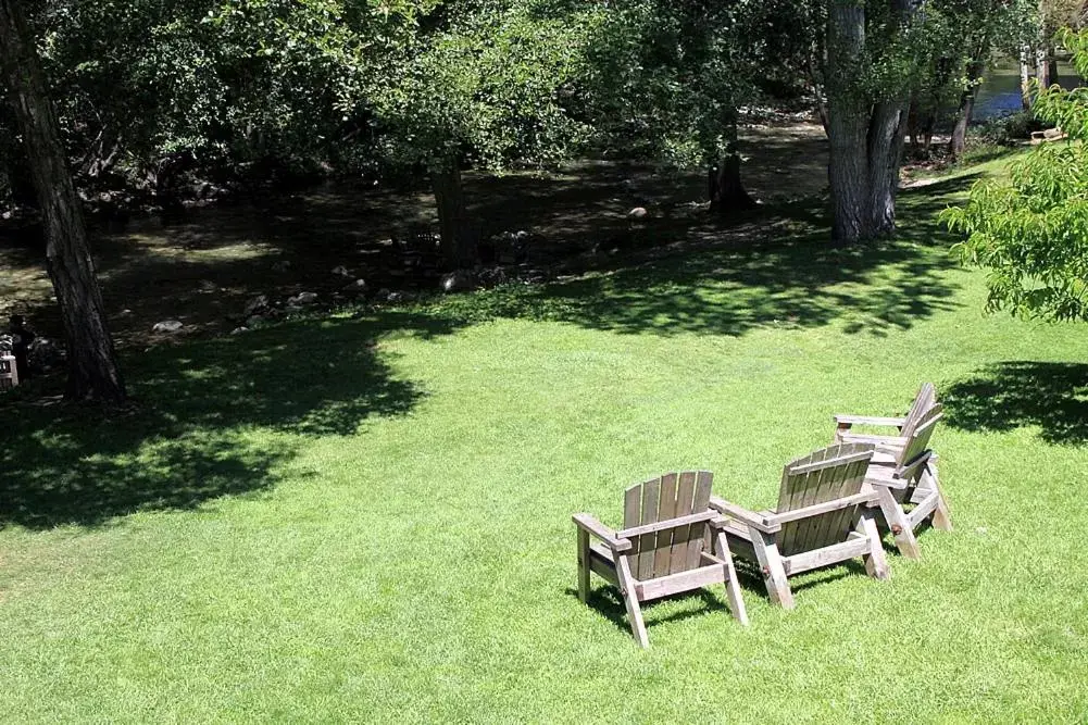 Other, Garden in Big Sur River Inn