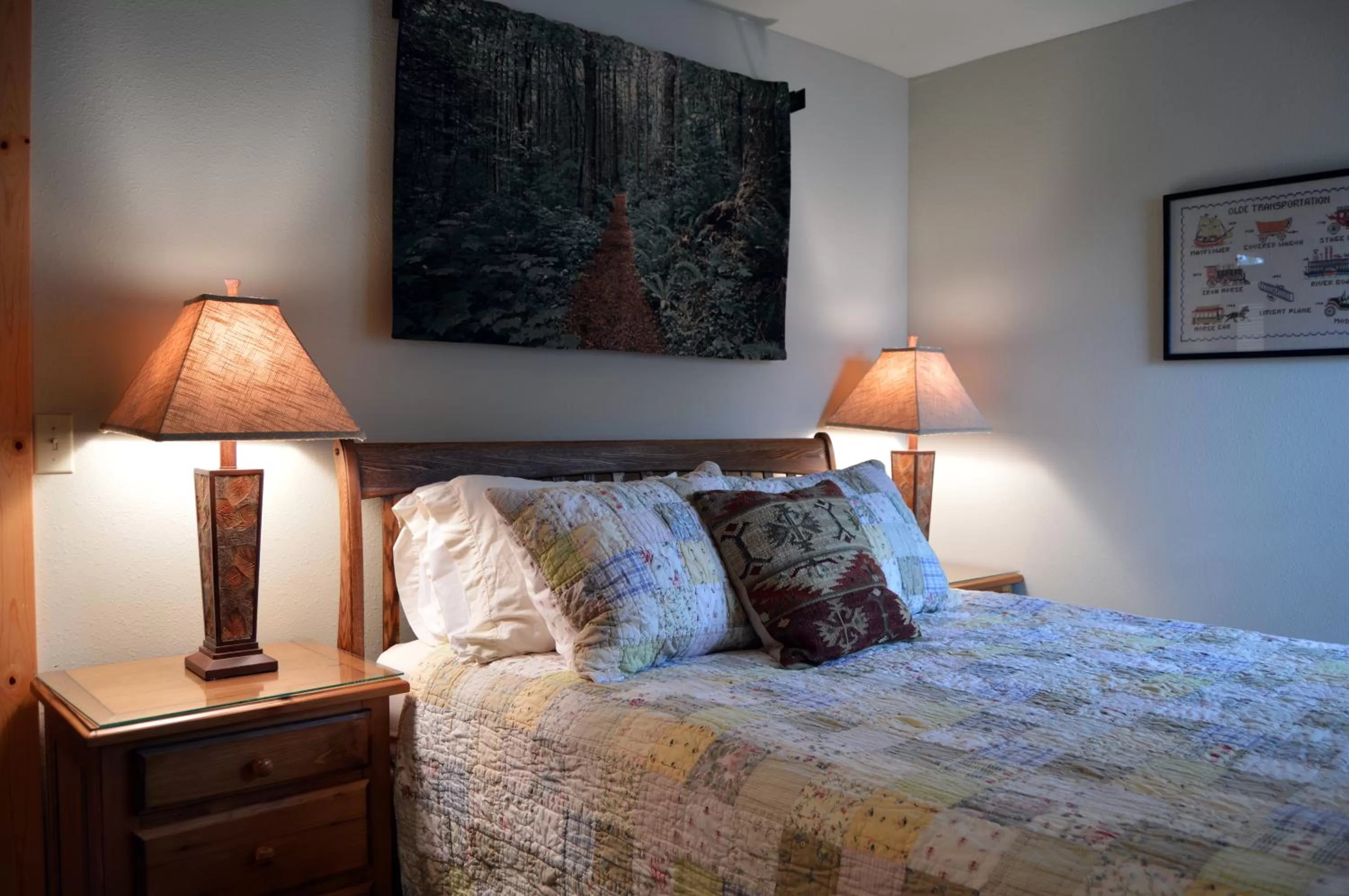 Bed in Running Y Ranch Golf & Spa Resort