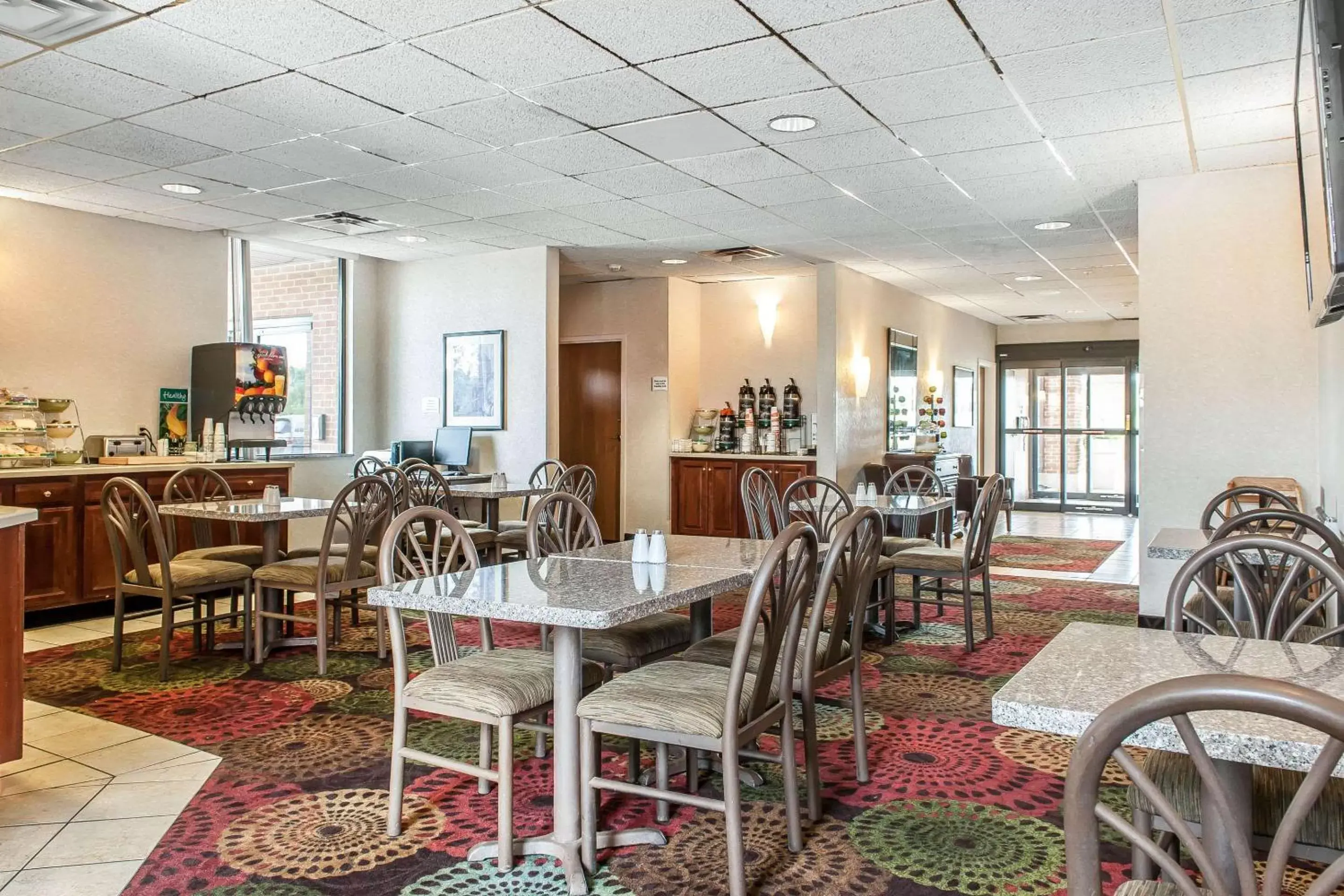 Restaurant/Places to Eat in Quality Inn Chester I-75