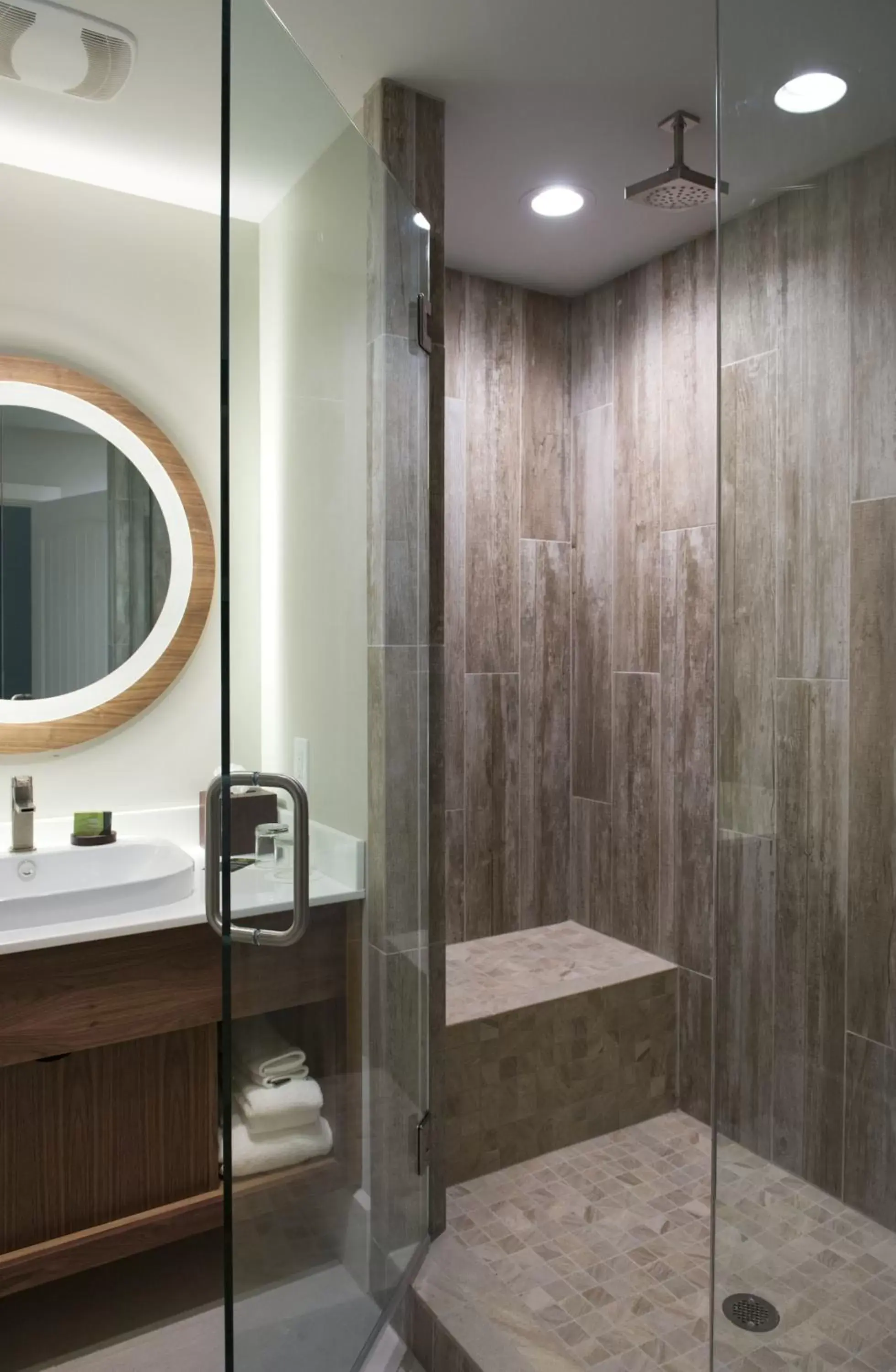 Shower, Bathroom in Margaritaville Island Hotel