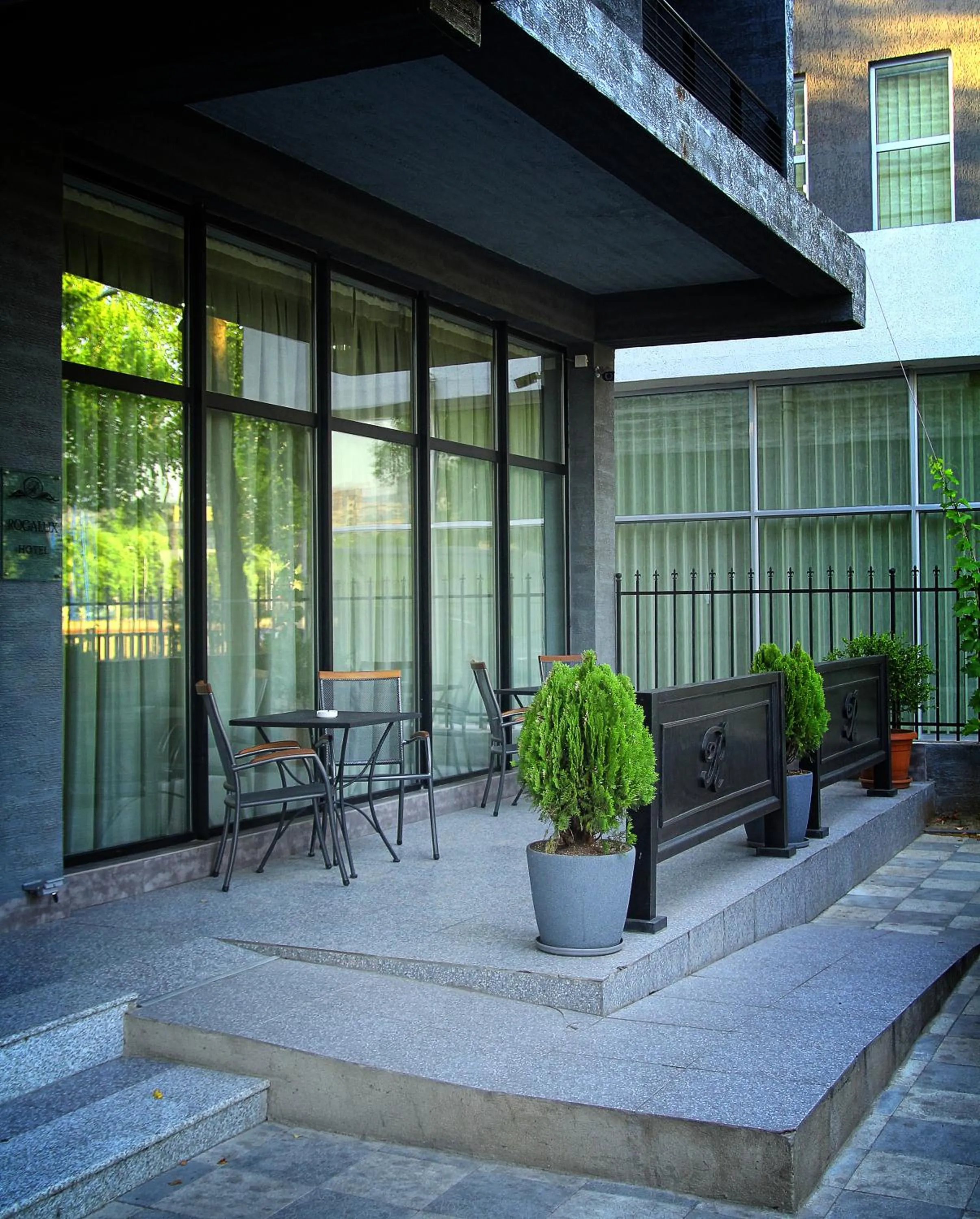 Balcony/Terrace in Rogalux Blue