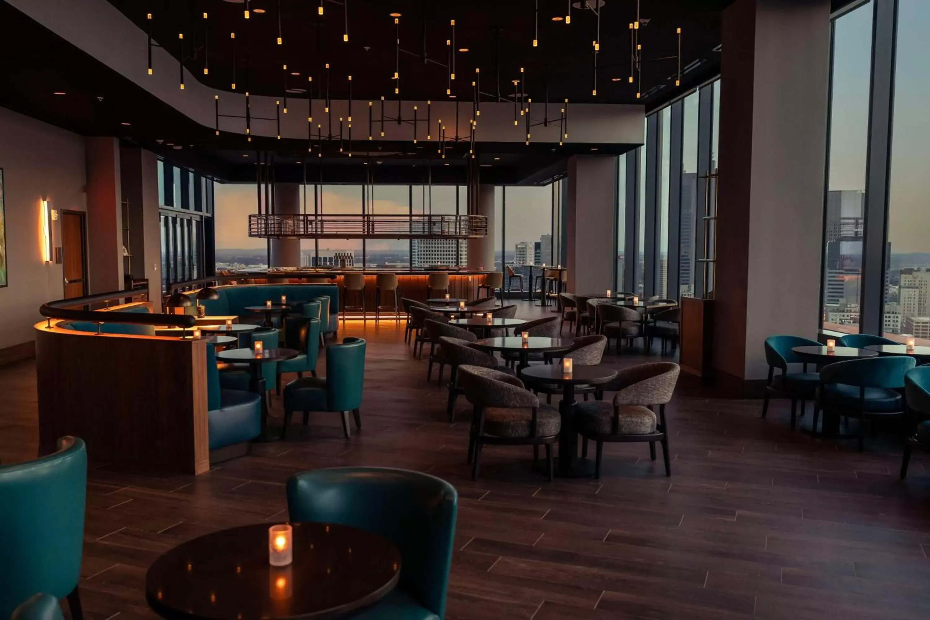 Lounge or bar, Restaurant/Places to Eat in Hilton Columbus Downtown