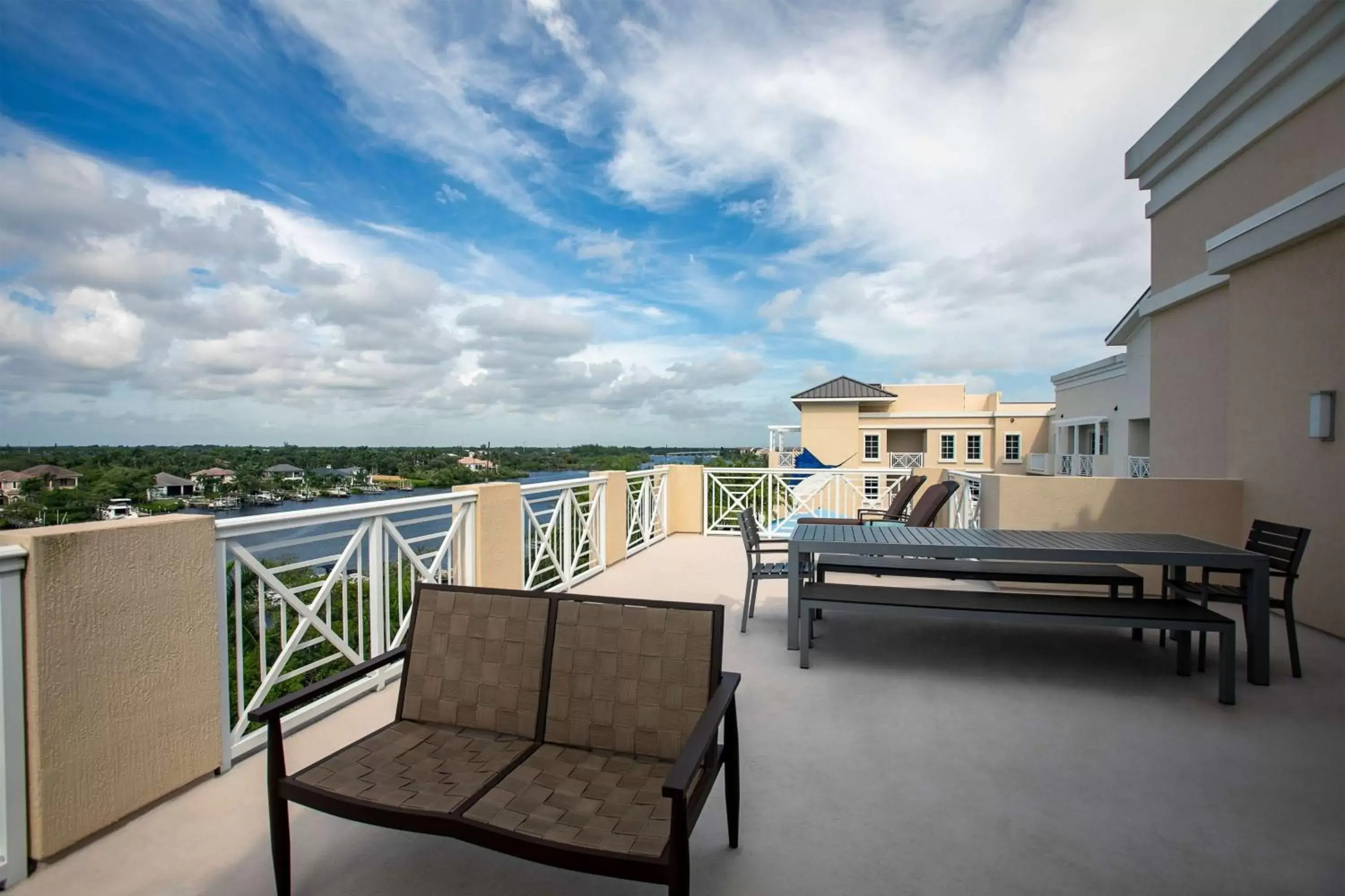 Photo of the whole room, Balcony/Terrace in Wyndham Grand Jupiter at Harbourside Place