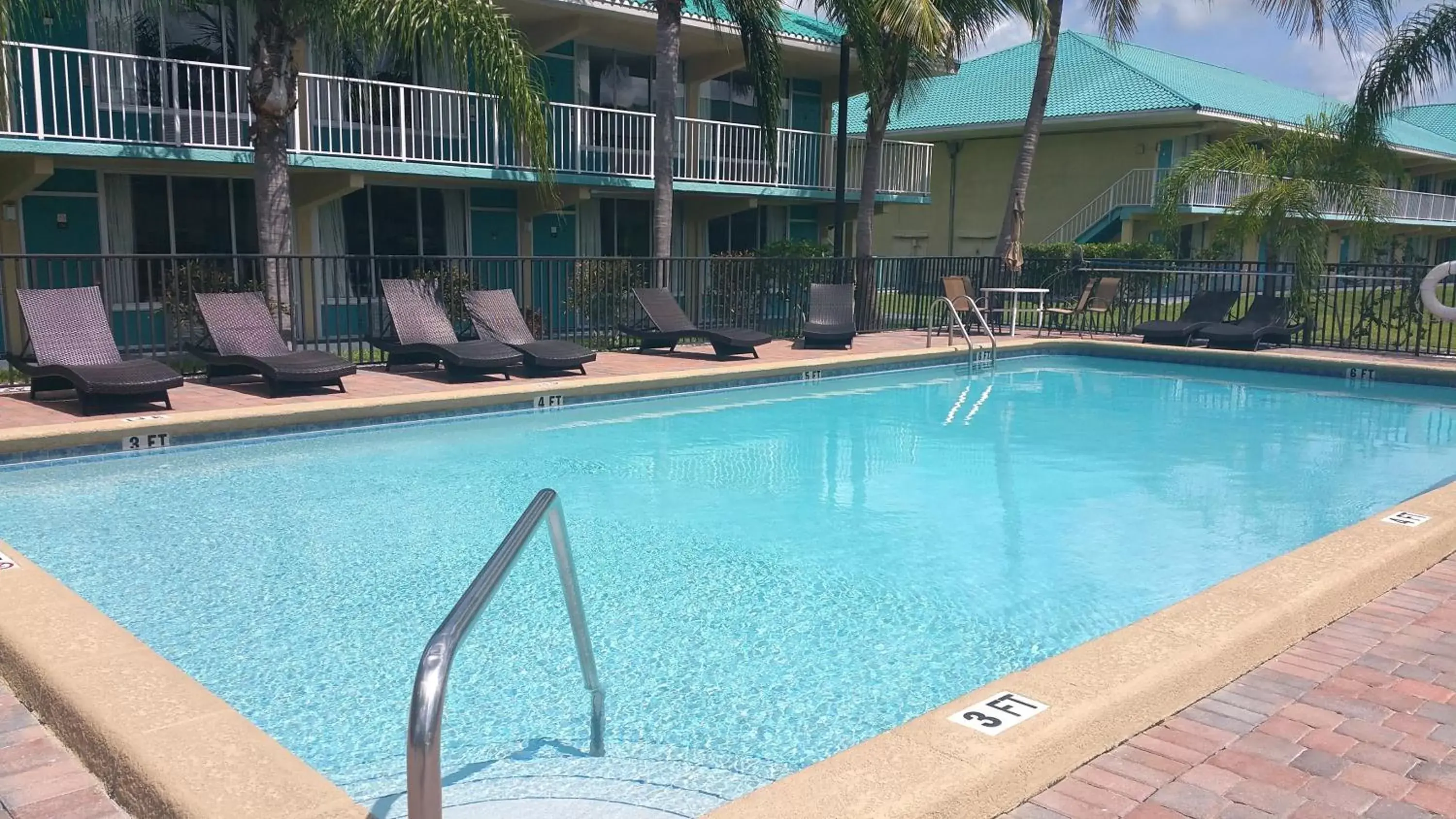 Swimming Pool in Days Inn by Wyndham Fort Pierce Midtown