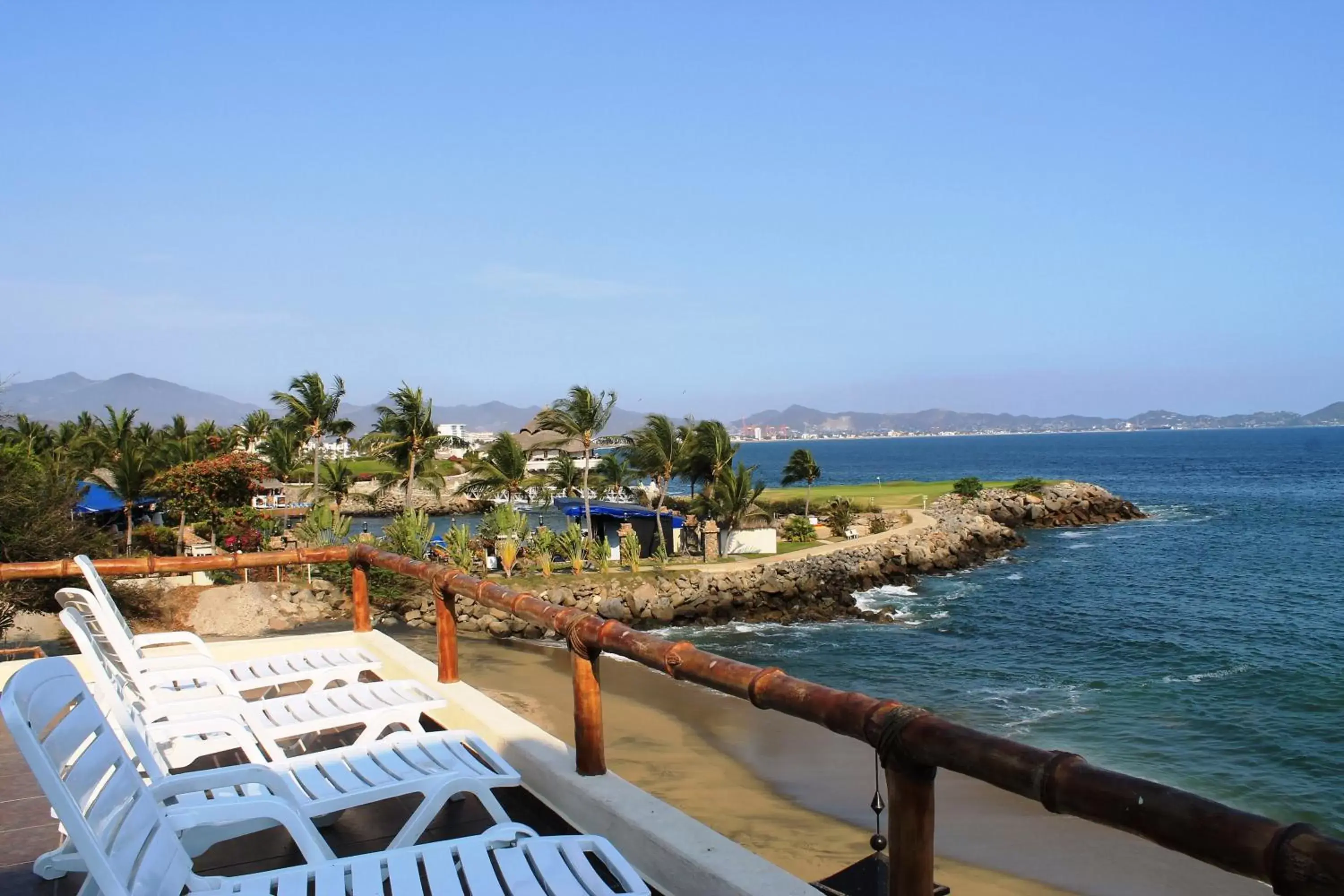 Day in Villas del Palmar Manzanillo with Beach Club