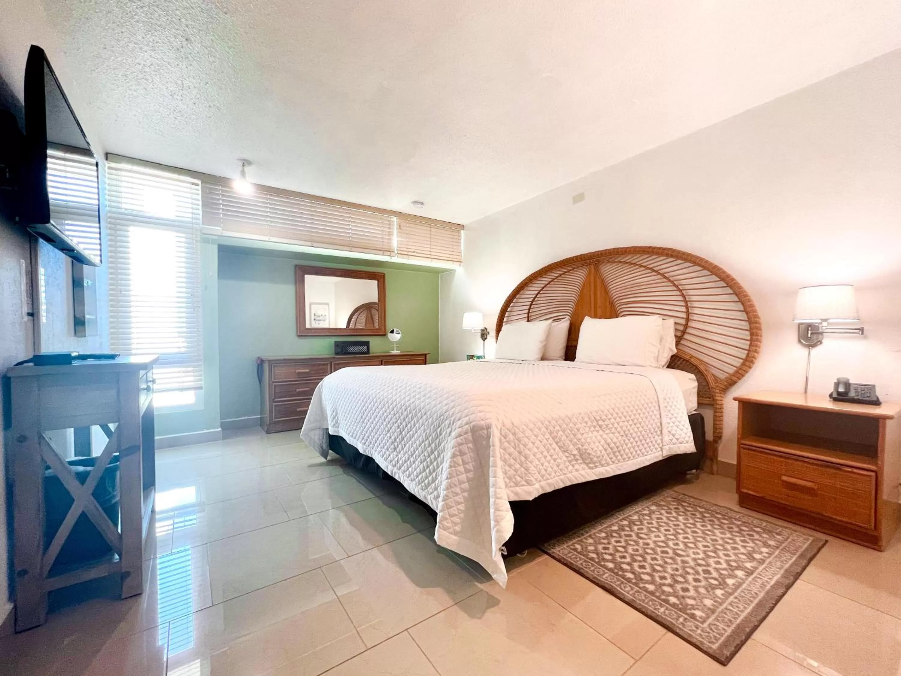 Bed in ESJ Towers by Chana