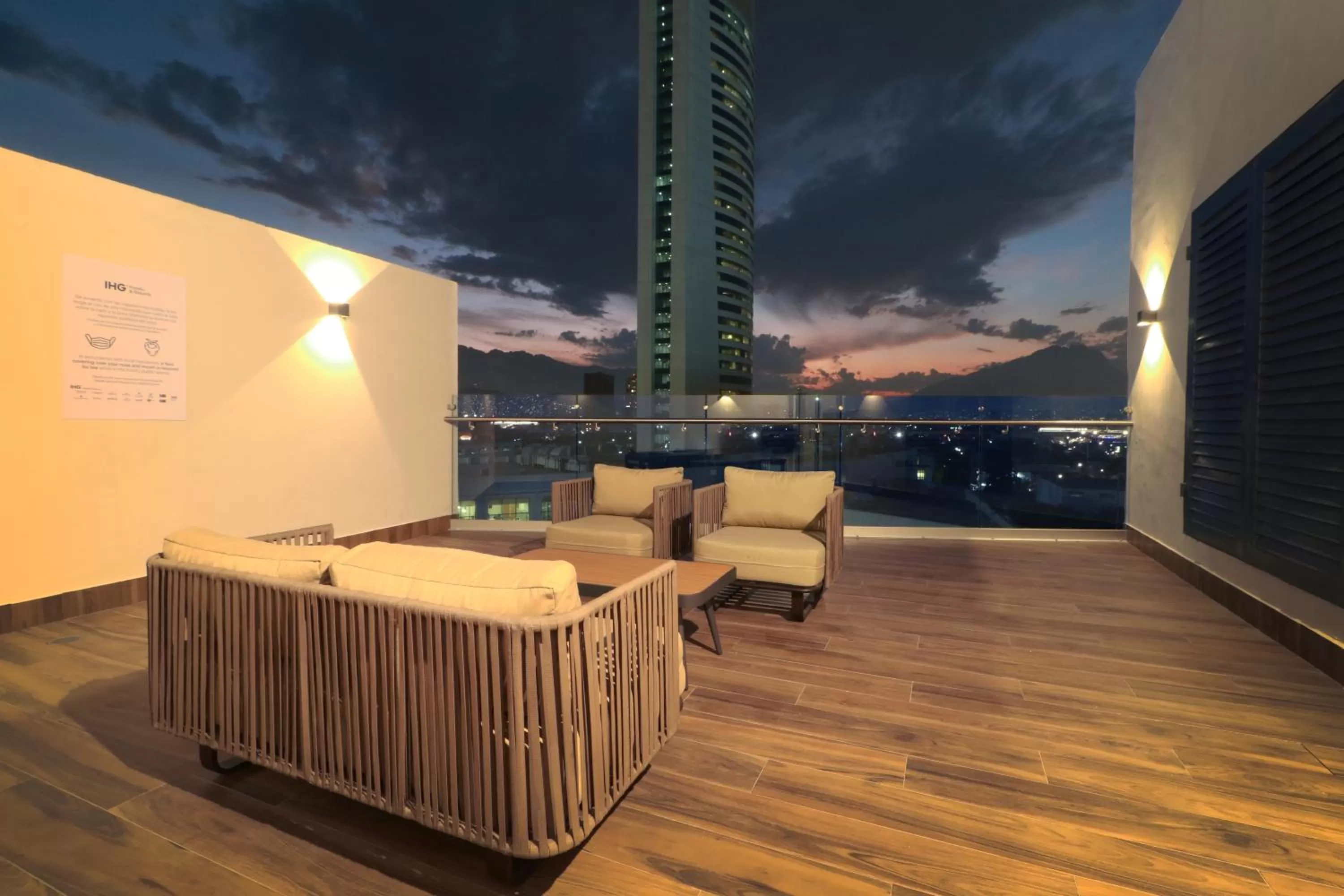 Balcony/Terrace in Holiday Inn Express - Monterrey - Fundidora by IHG