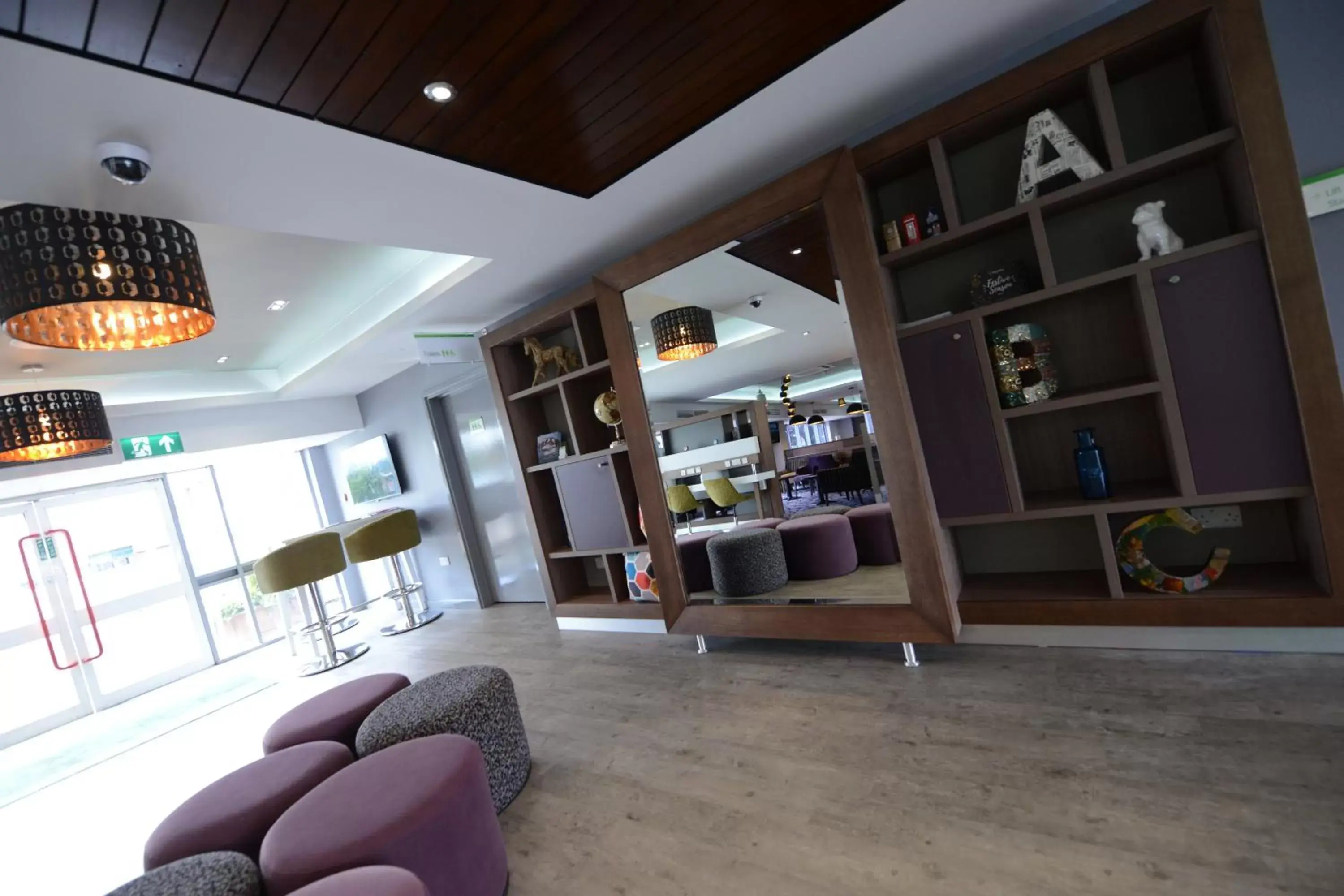 Lobby or reception, Lobby/Reception in Holiday Inn Wolverhampton - Racecourse, an IHG Hotel