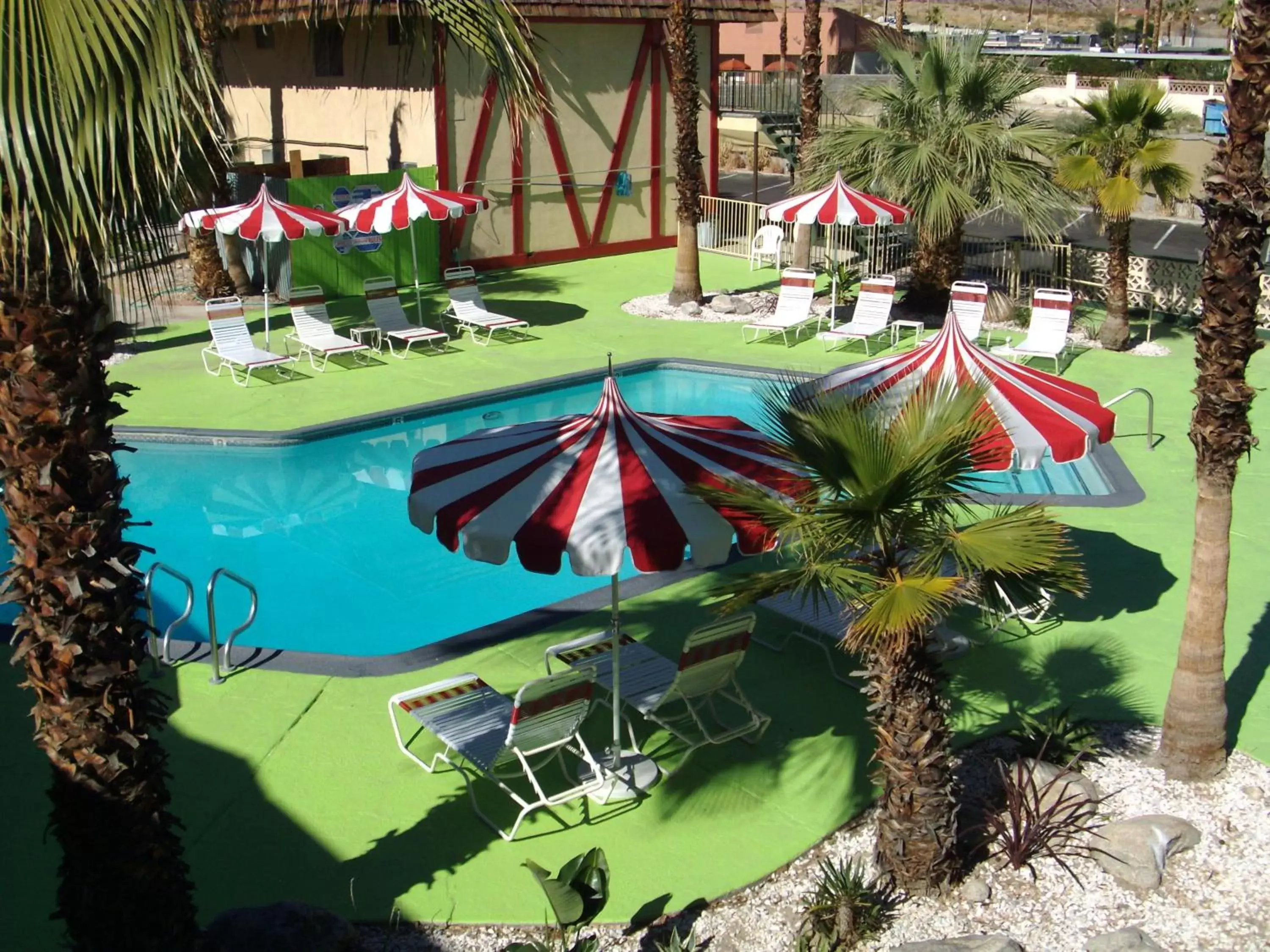 Swimming pool, Pool View in Desert Lodge