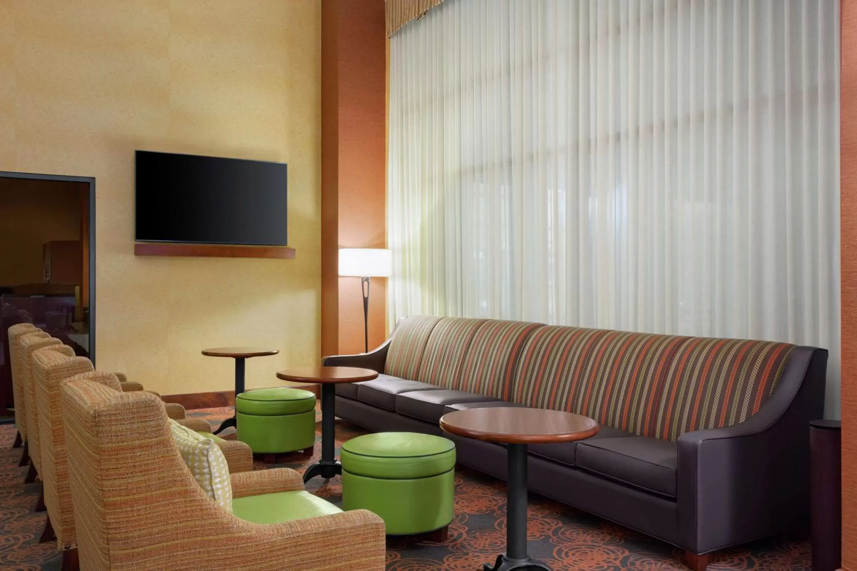 Lobby or reception, Seating Area in Hampton Inn & Suites Dallas-Mesquite