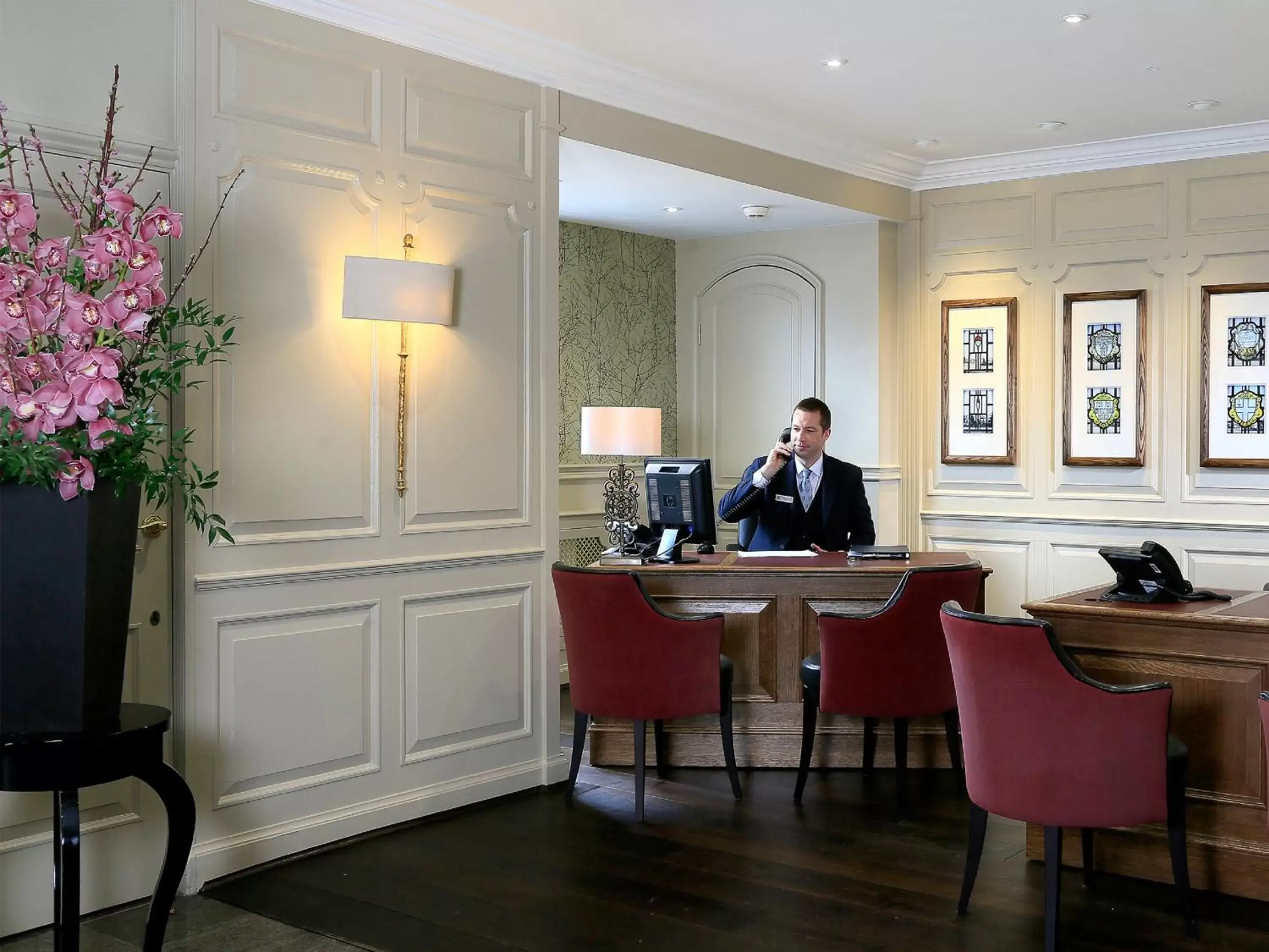Lobby or reception in Macdonald Compleat Angler