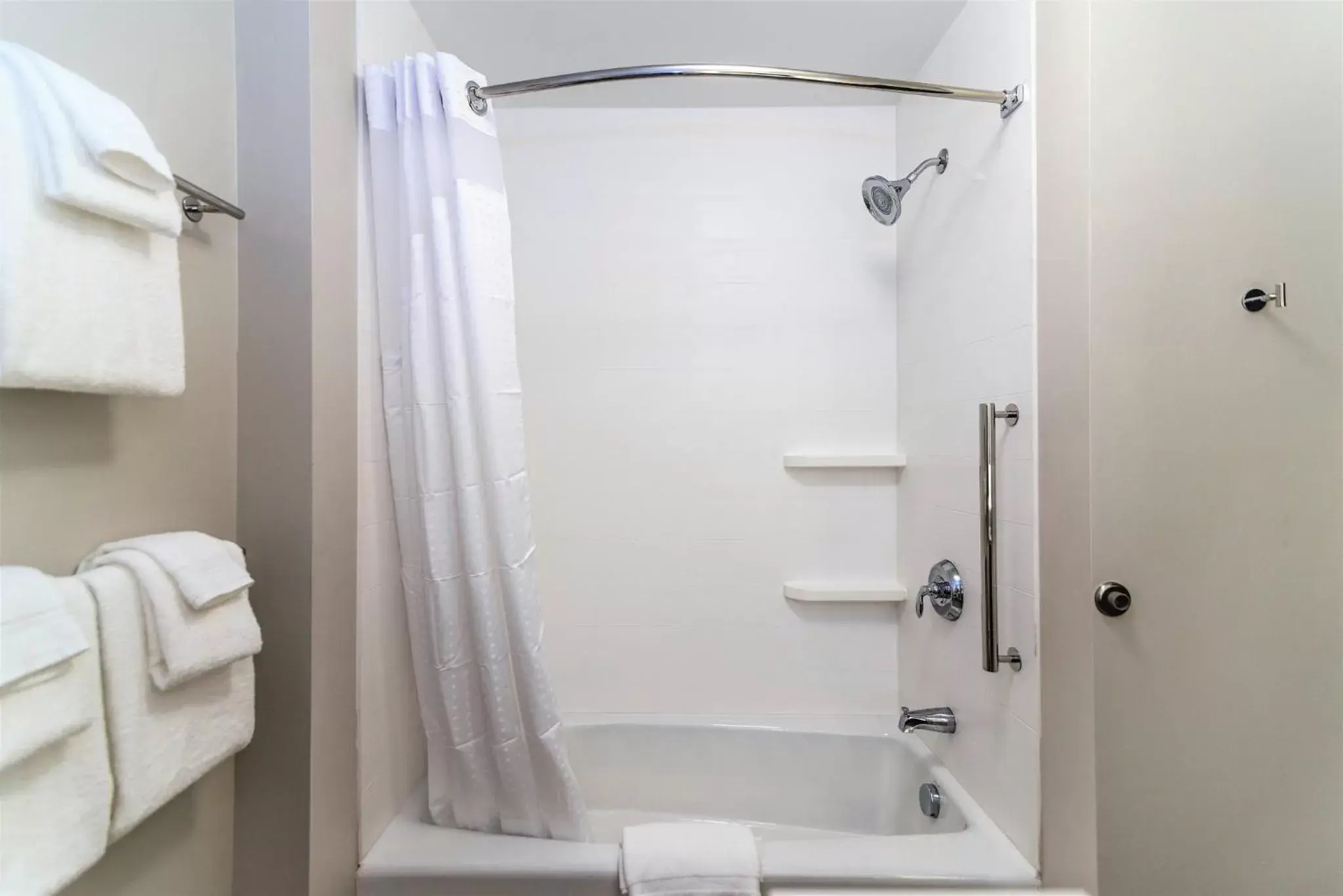 Bathroom in Holiday Inn Express & Suites Allen Park, an IHG Hotel