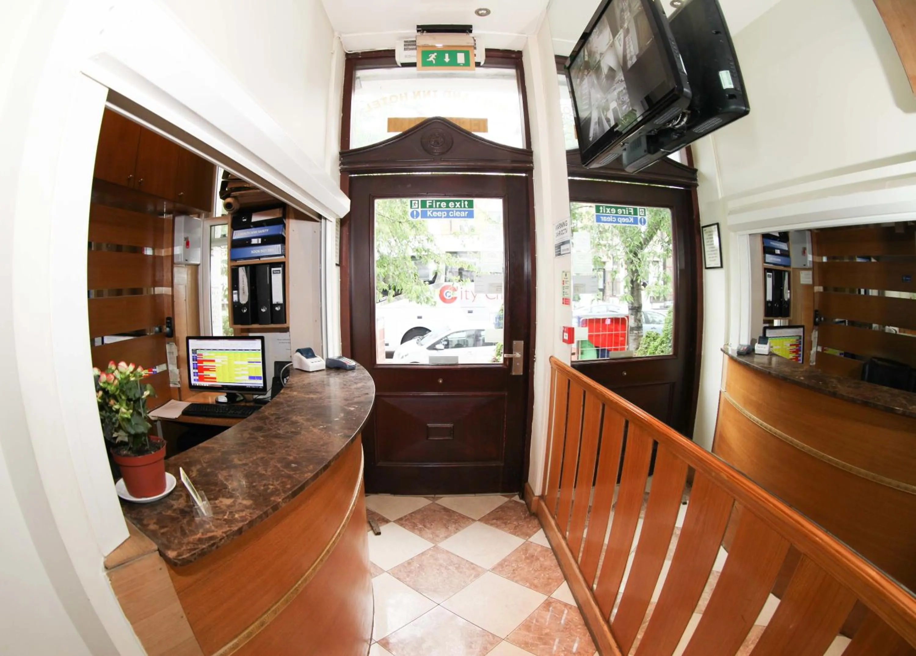 Lobby or reception in Holland Inn Hotel