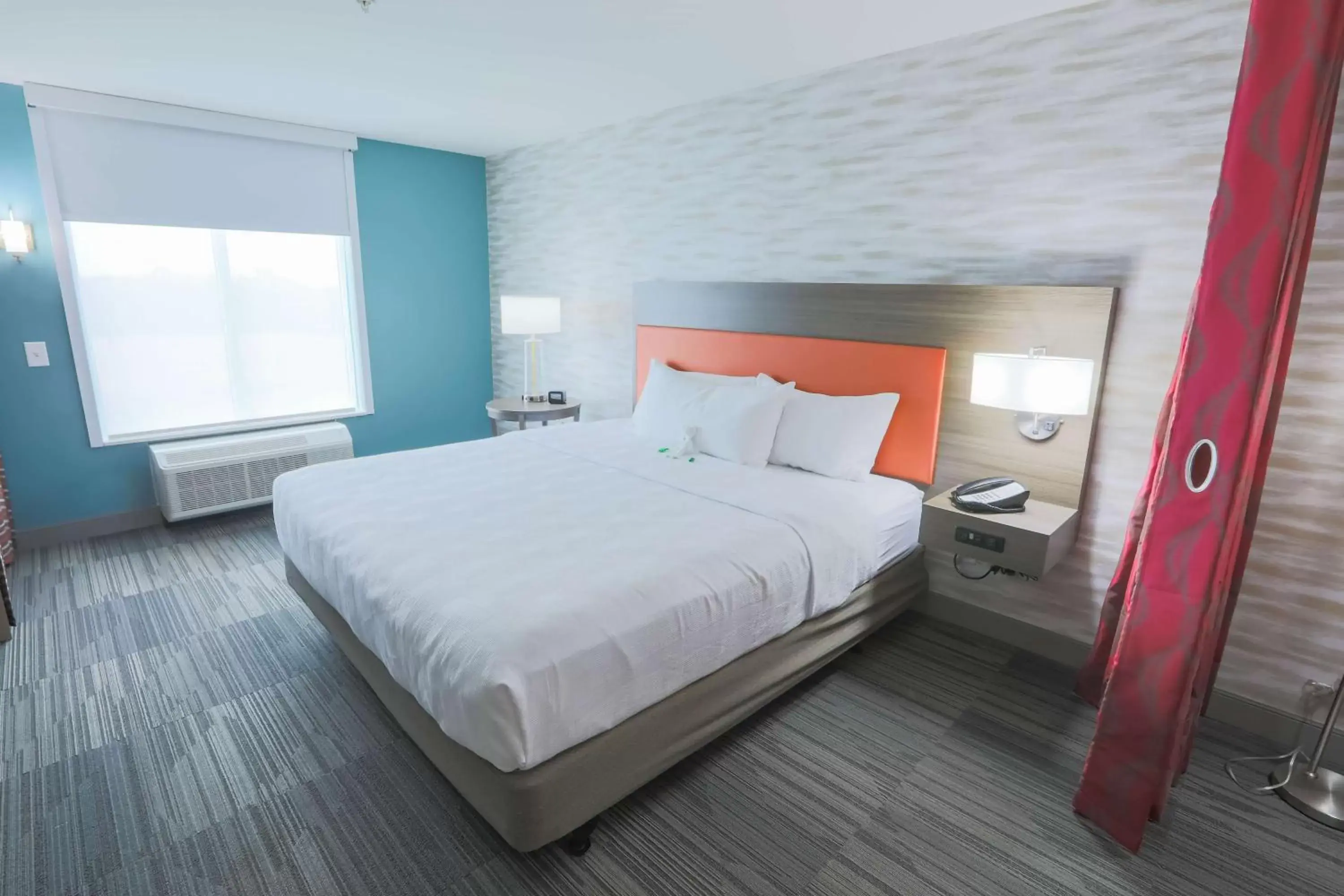 Bed in Home2 Suites By Hilton Cumming Atlanta, Ga