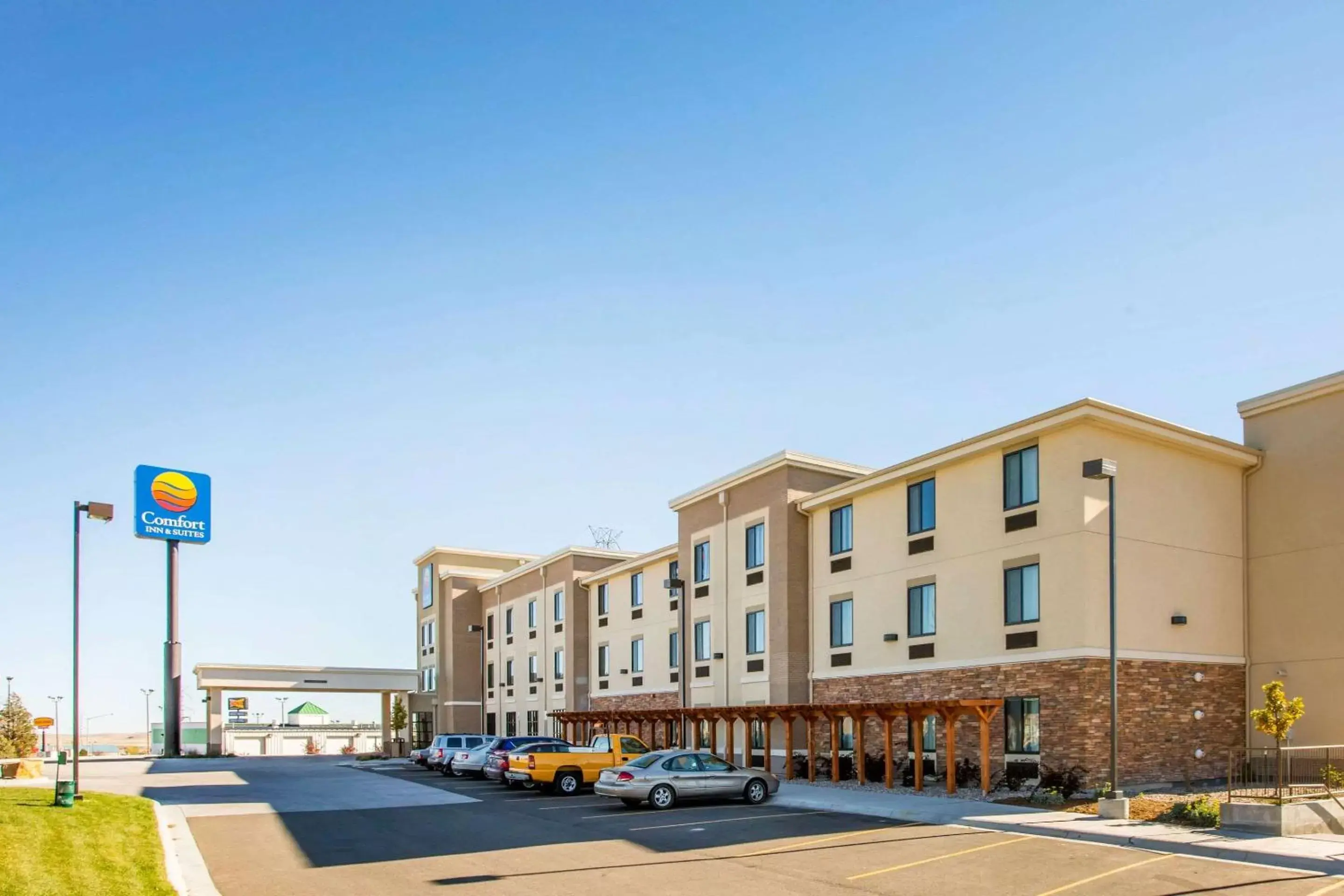 Property Building in Comfort Inn & Suites Cheyenne