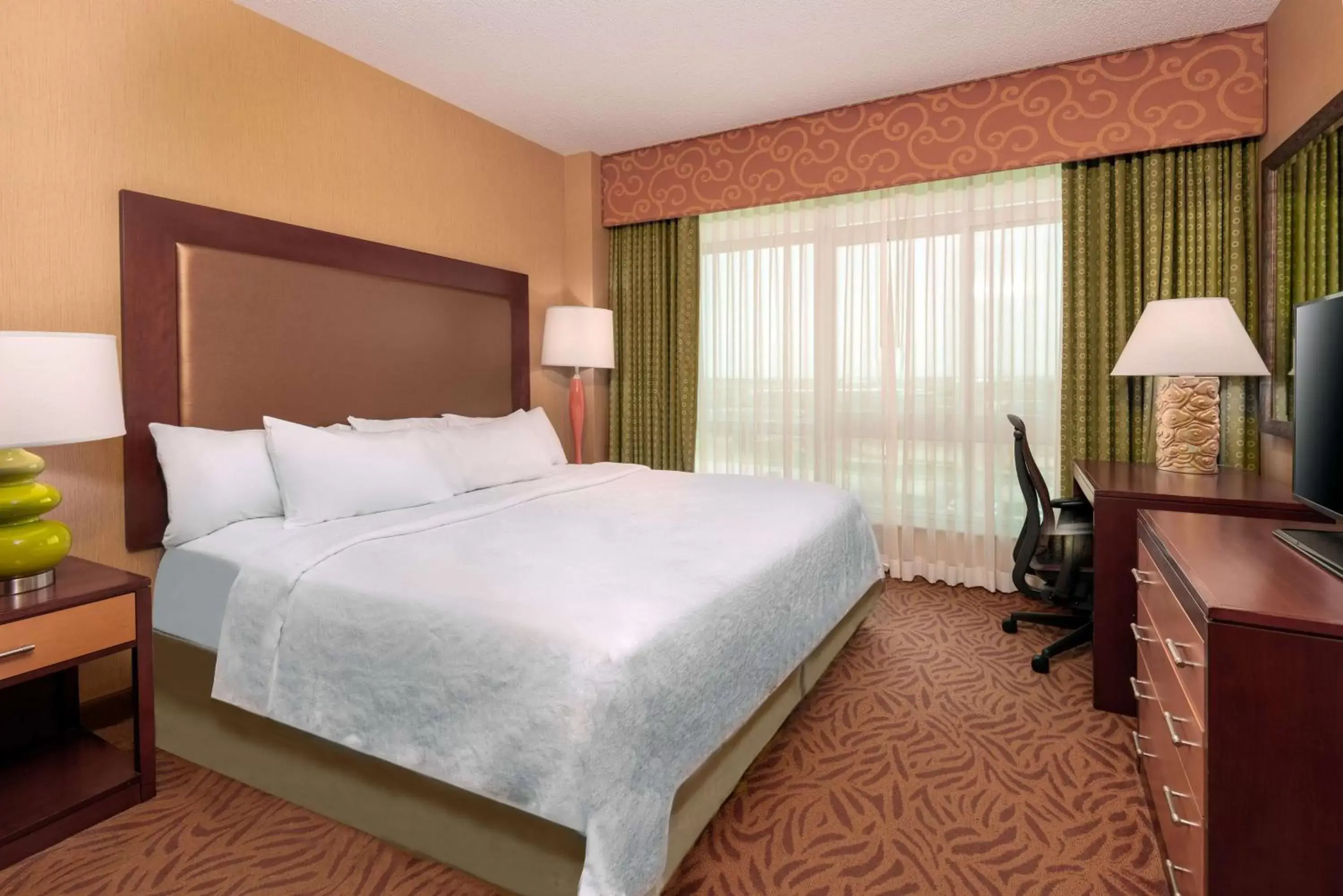 Bedroom, Bed in Embassy Suites Omaha- La Vista/ Hotel & Conference Center