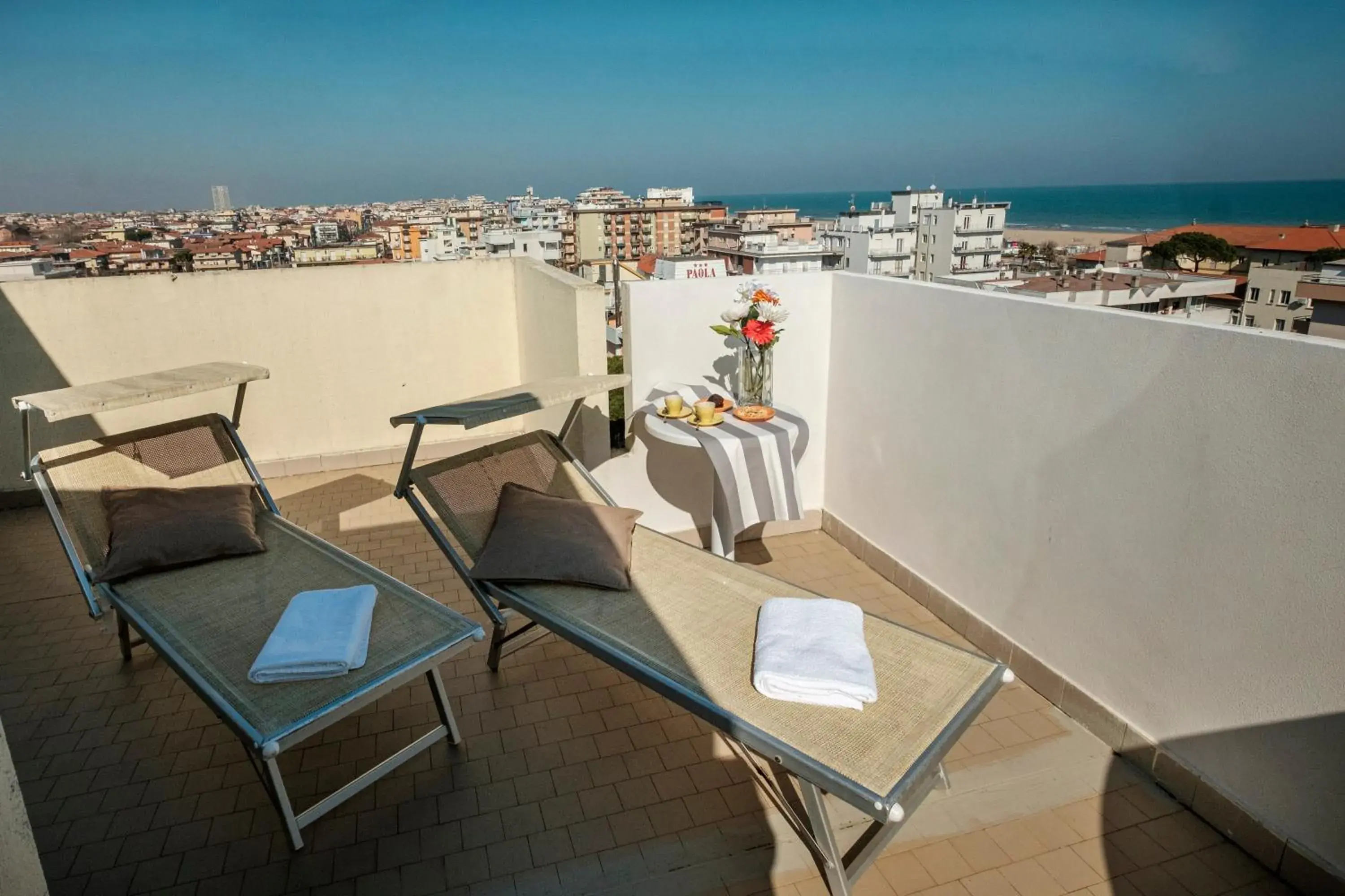 View (from property/room), Balcony/Terrace in Hotel Oceanic