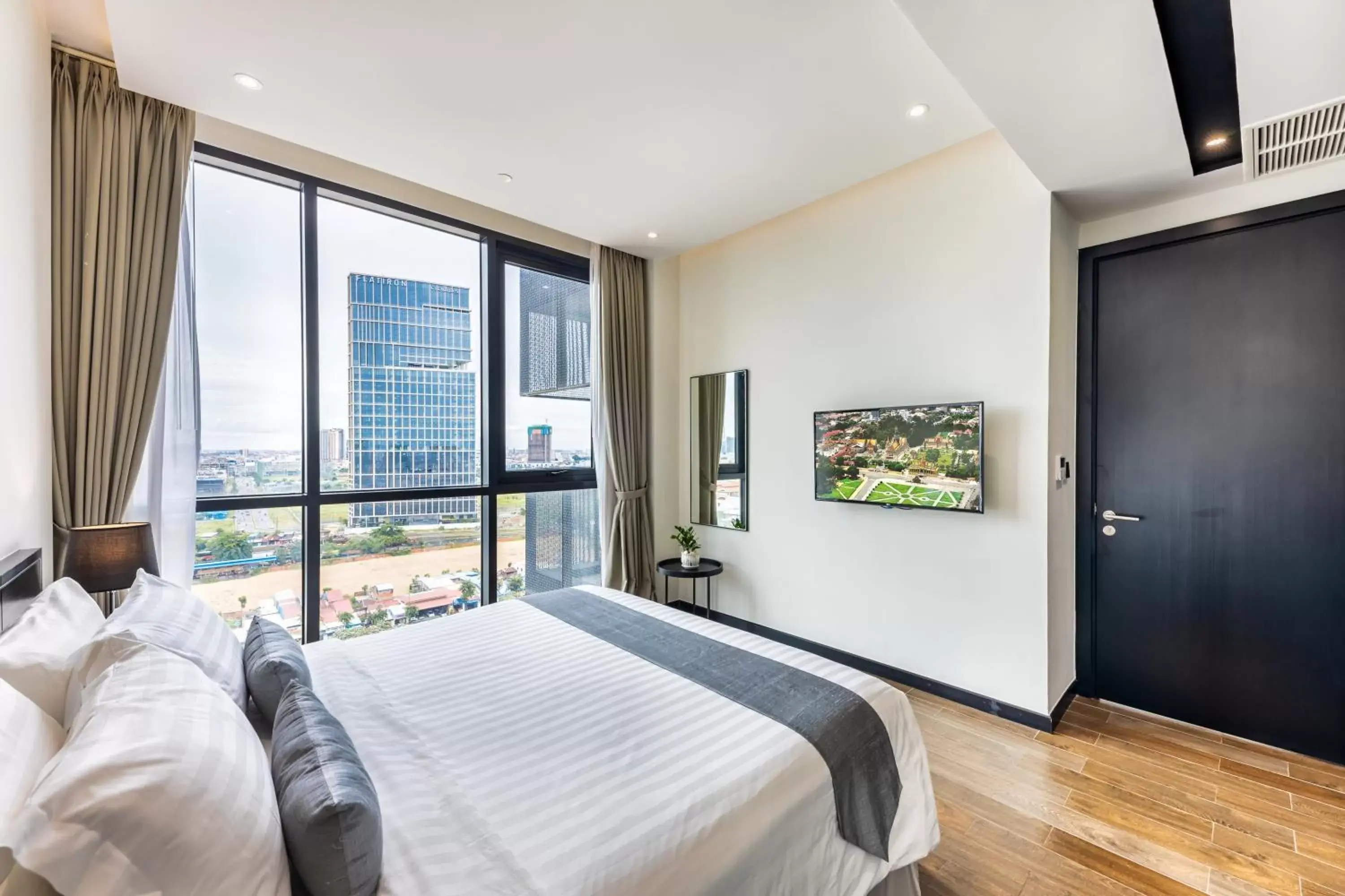 Bedroom in Luxcity Hotel & Apartment