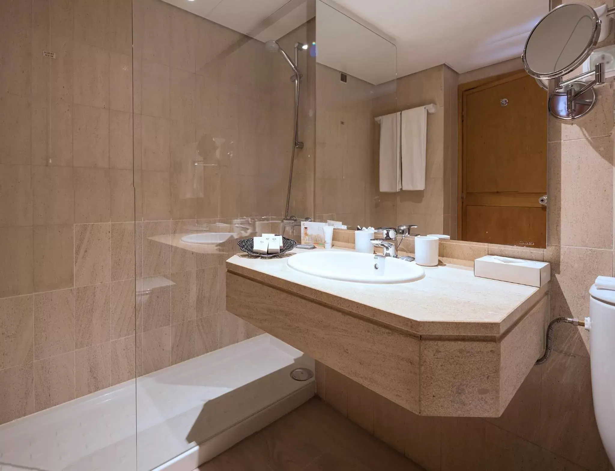 Shower, Bathroom in Dom Pedro Marina