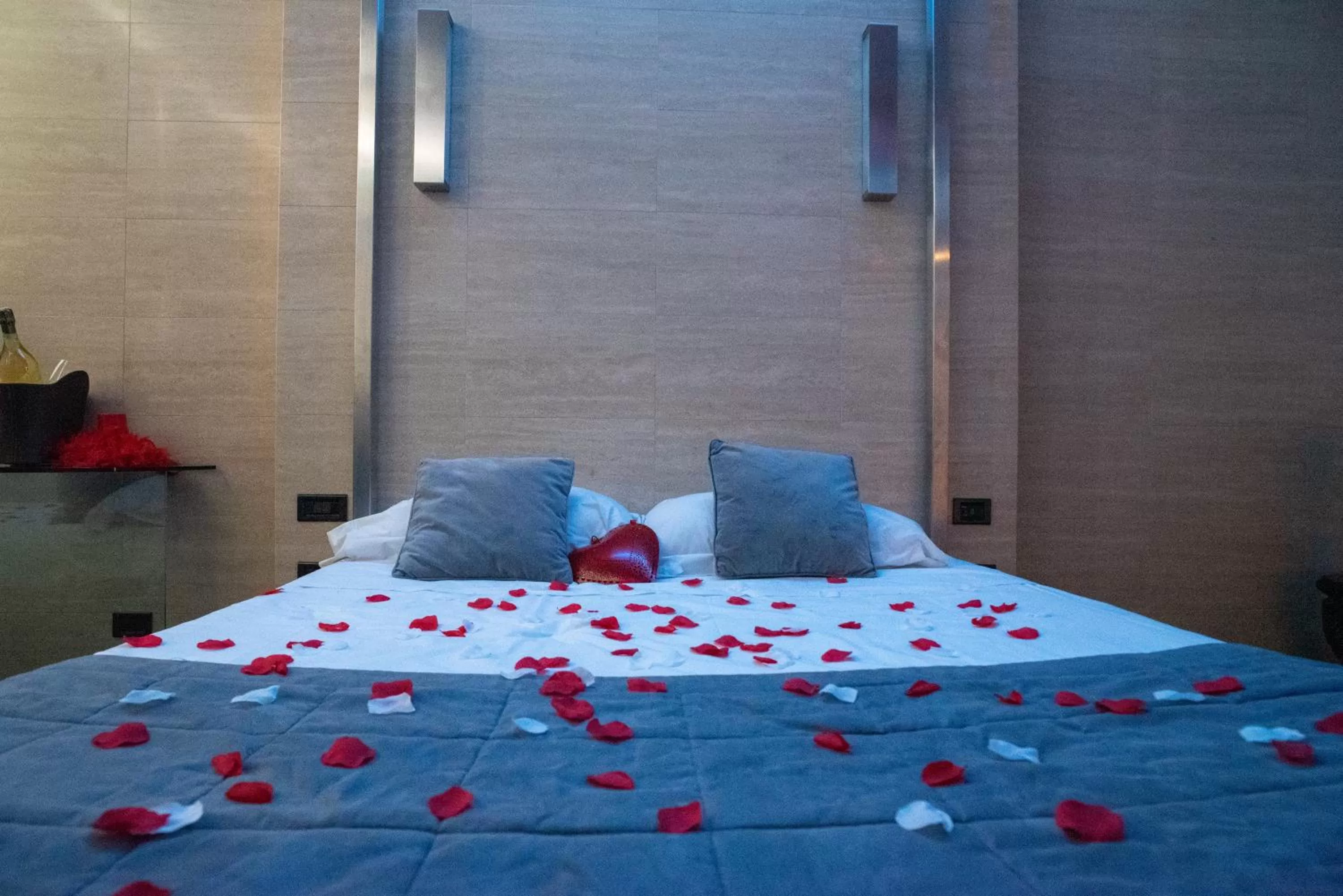 Decorative detail, Bed in Hotel Europa