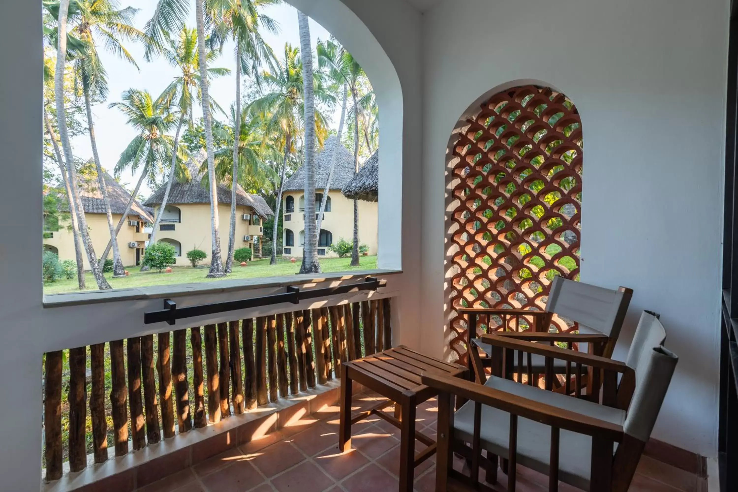 Balcony/Terrace, Restaurant/Places to Eat in Severin Sea Lodge