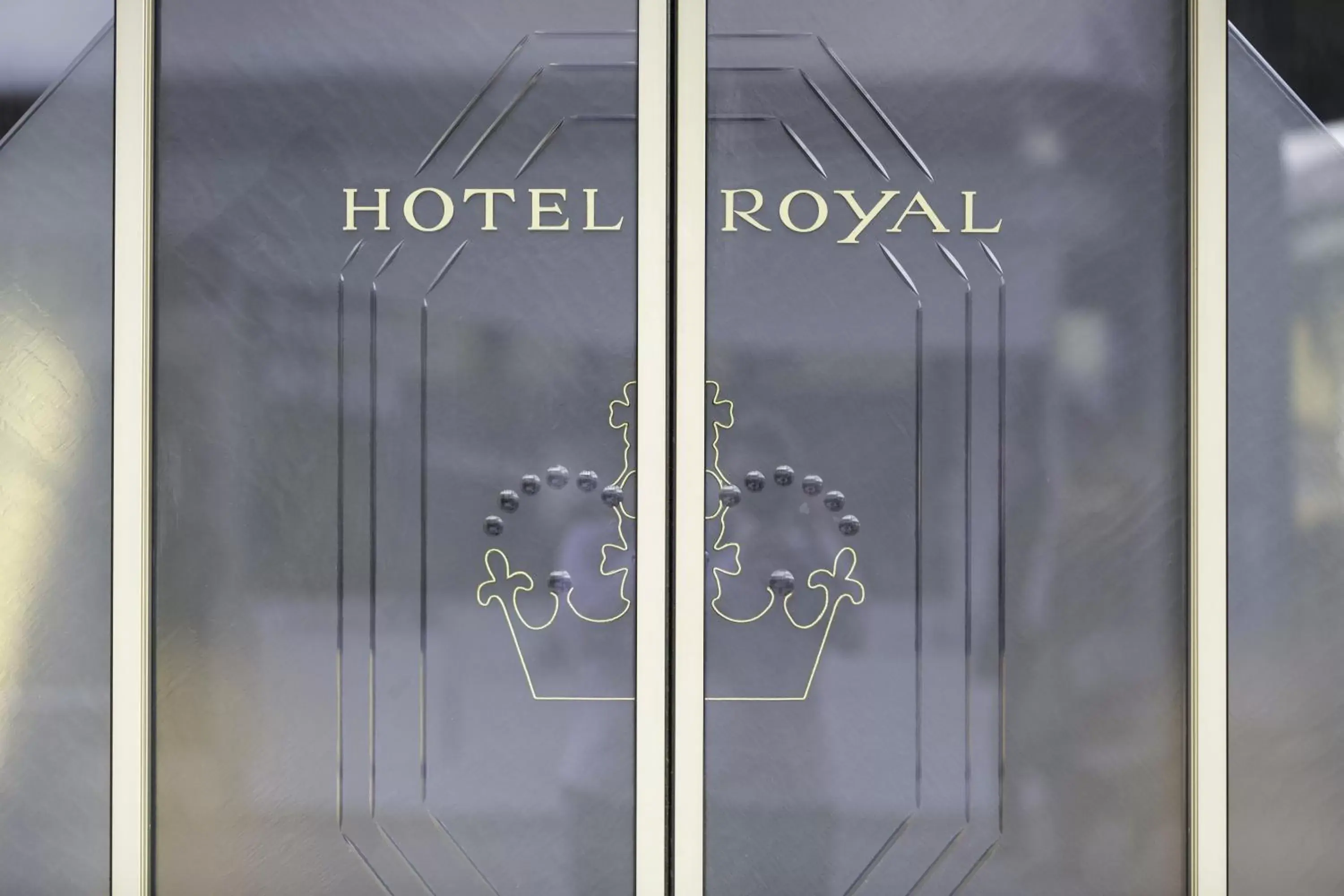 Facade/entrance, Property Logo/Sign in Hotel Royal